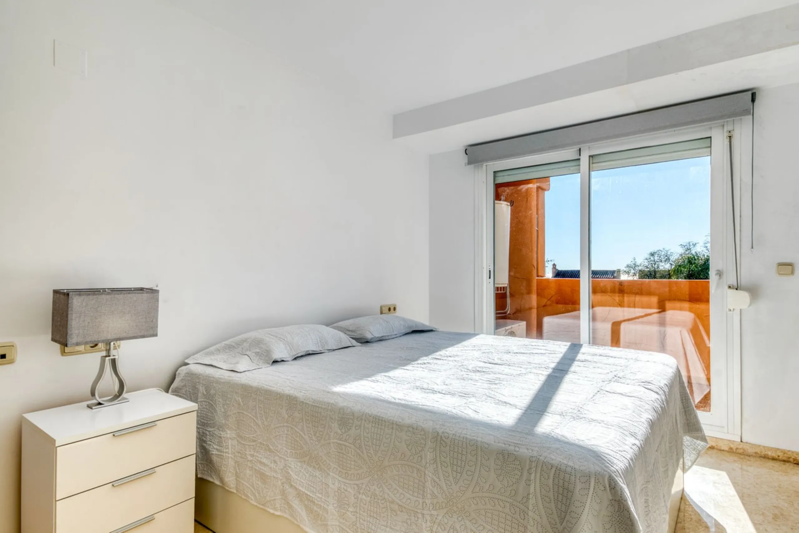 Sea View Apartment in Elviria | Los Lagos de Santa María Golf, Marbella East