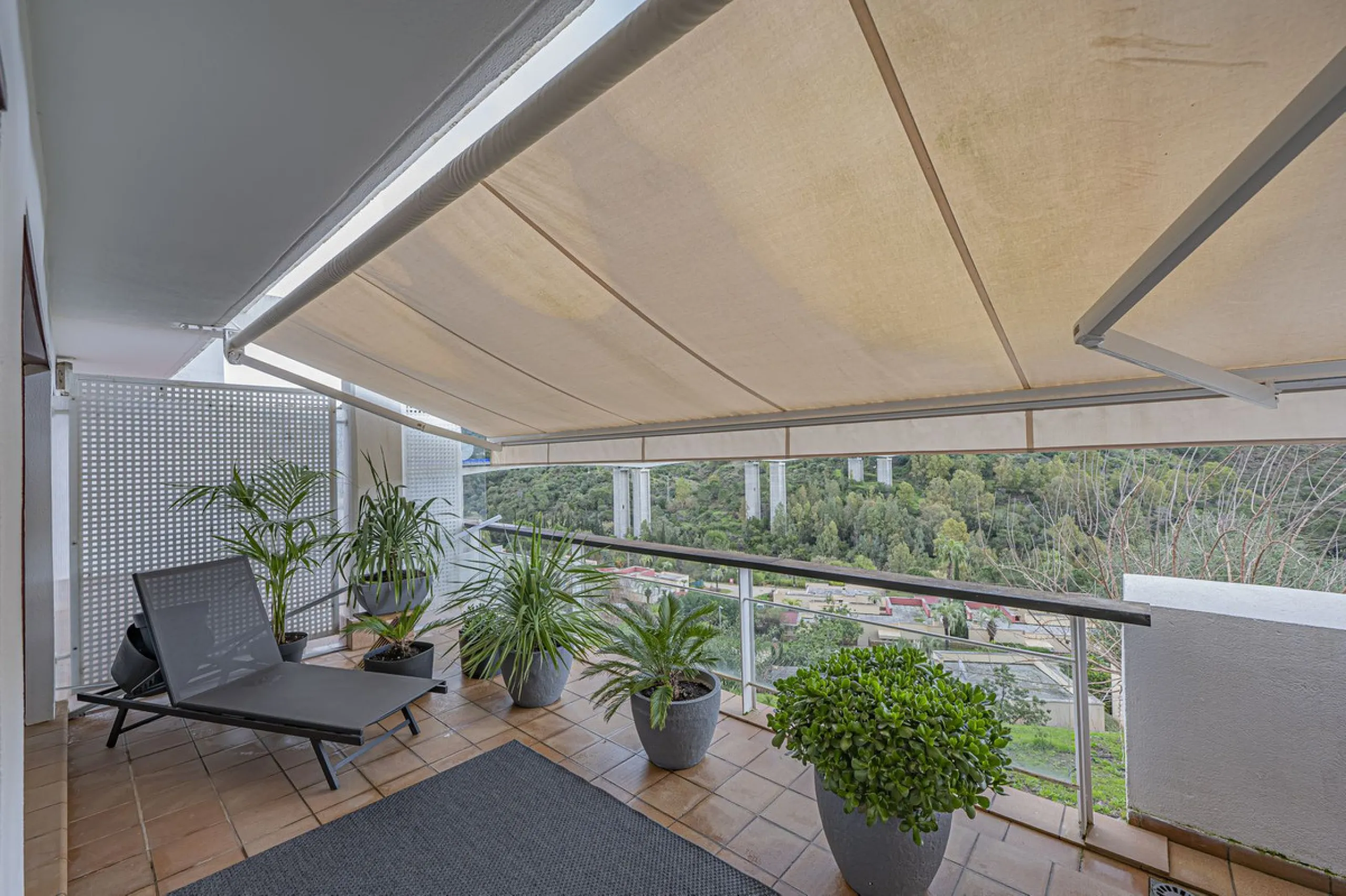 ELEGANT PROPERTY IN A GATED COMMUNITY WITH ALL AMENITIES