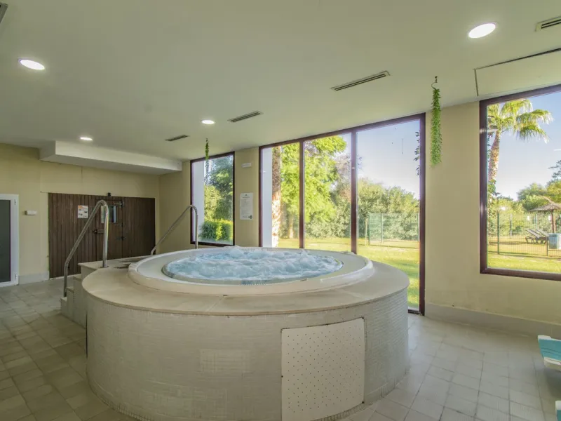 ELEGANT PROPERTY IN A GATED COMMUNITY WITH ALL AMENITIES