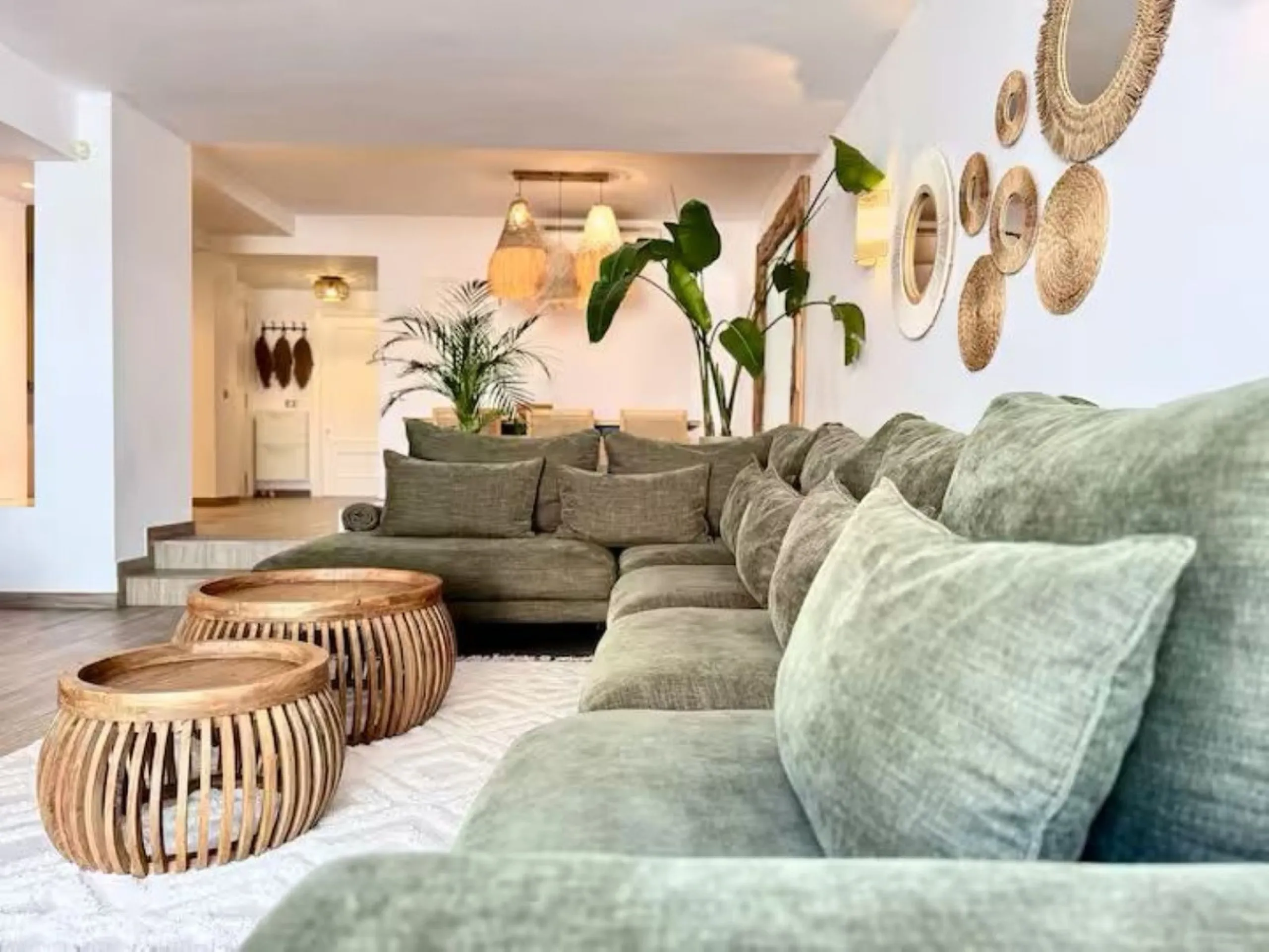 ELEGANT BEACHFRONT PROPERTY