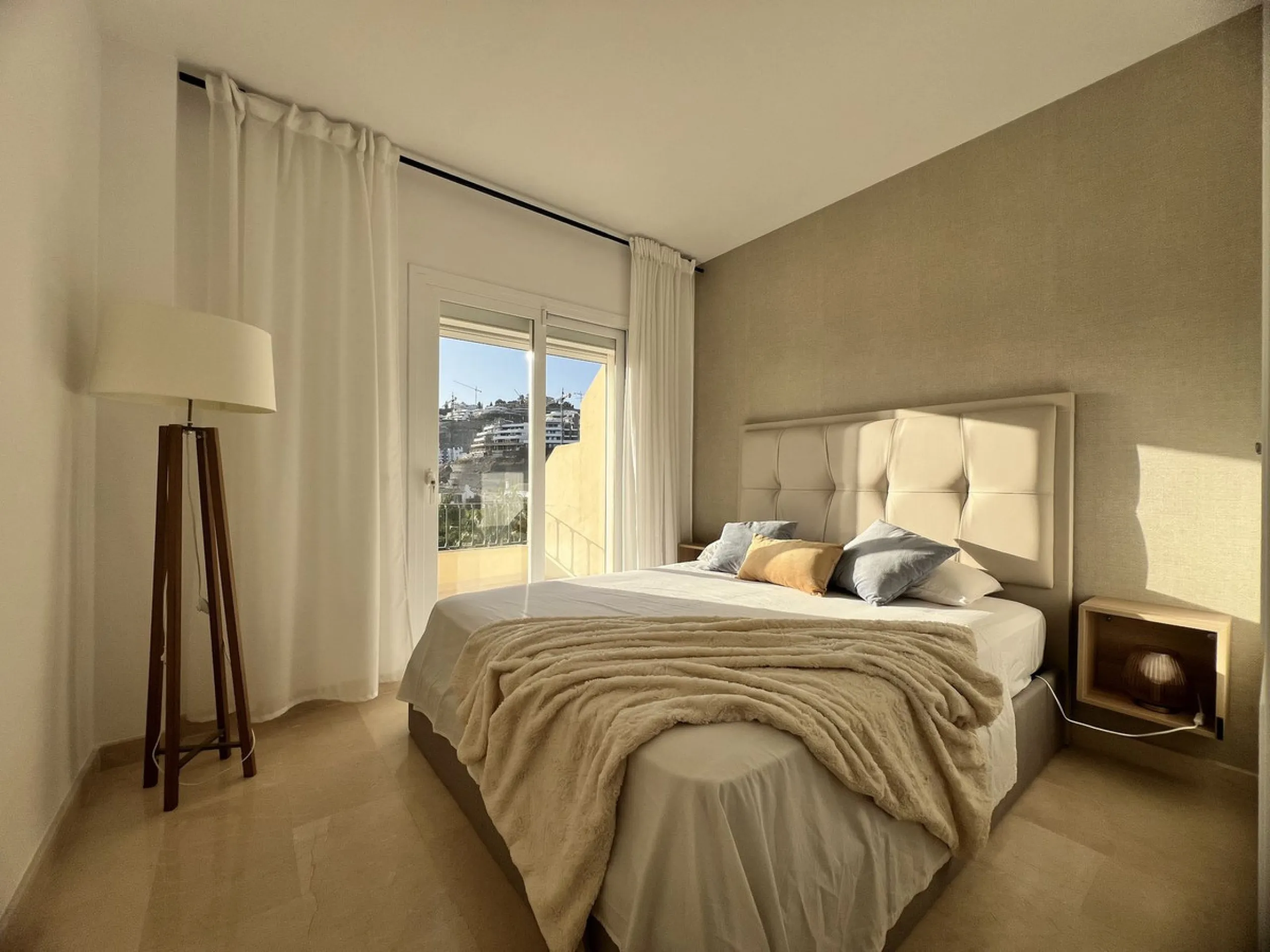 Beautiful penthouse duplex with impressive views in La Quinta!