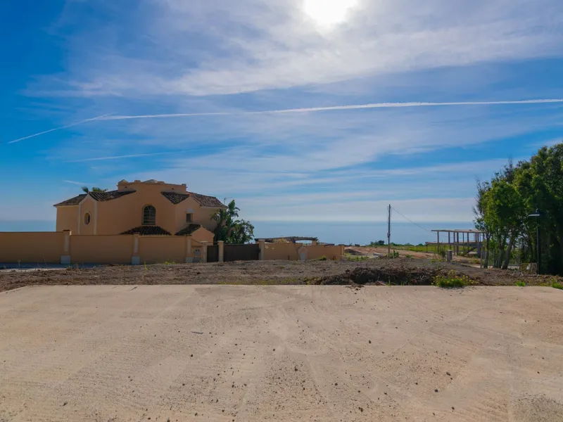 La Paloma Premium View Collection | 3 Elevated Villa Plots for Higher-End Development