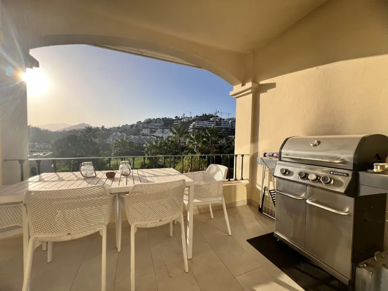 Beautiful penthouse duplex with impressive views in La Quinta!
