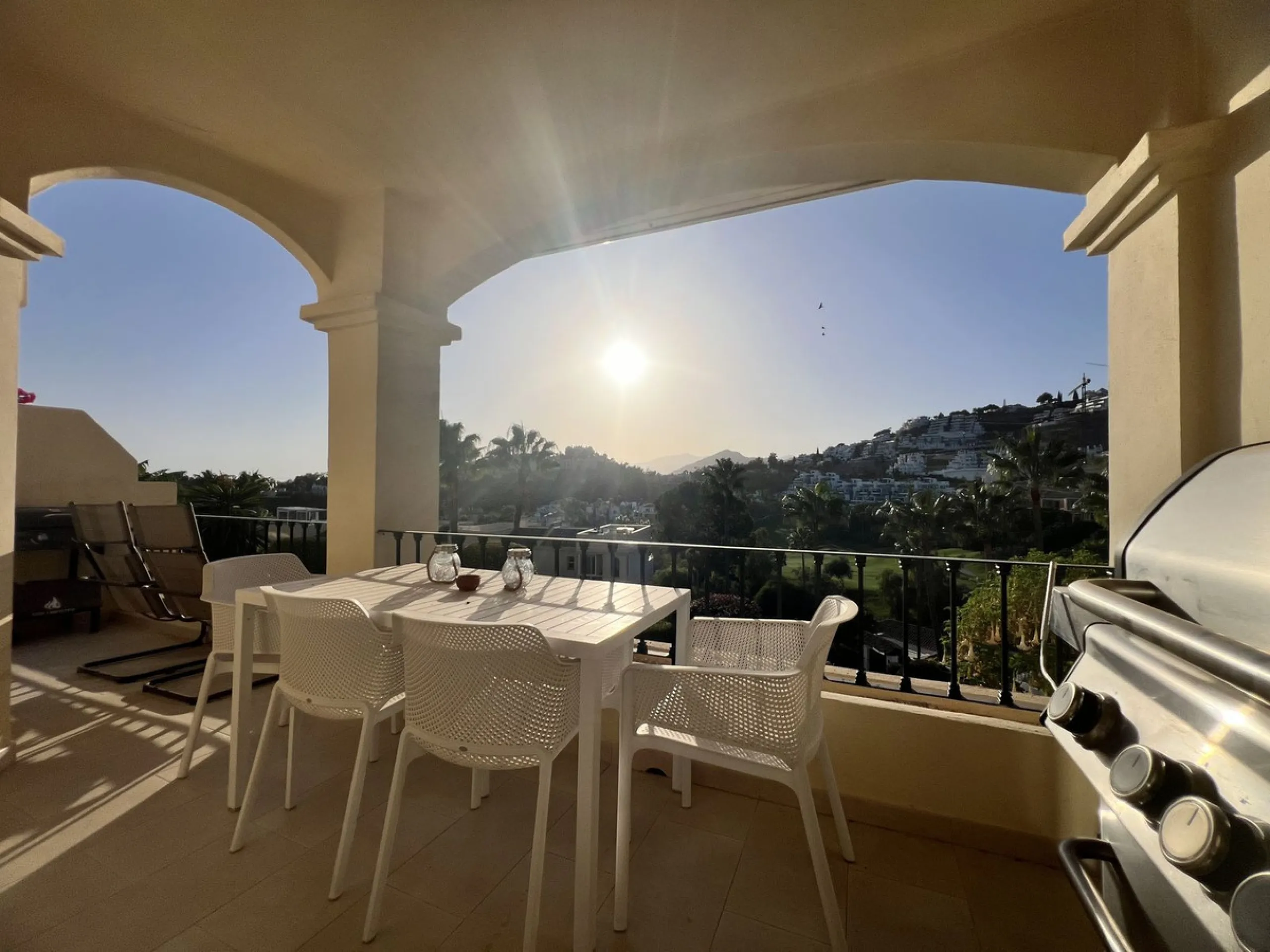 Beautiful penthouse duplex with impressive views in La Quinta!