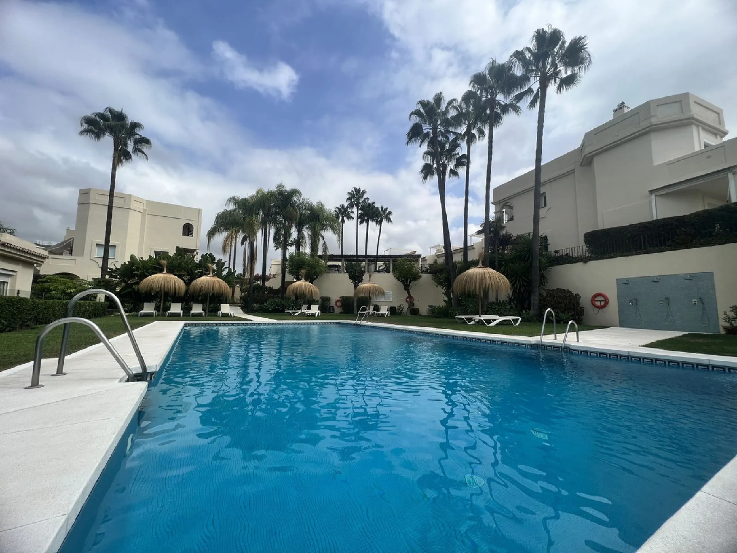 Beautiful penthouse duplex with impressive views in La Quinta!