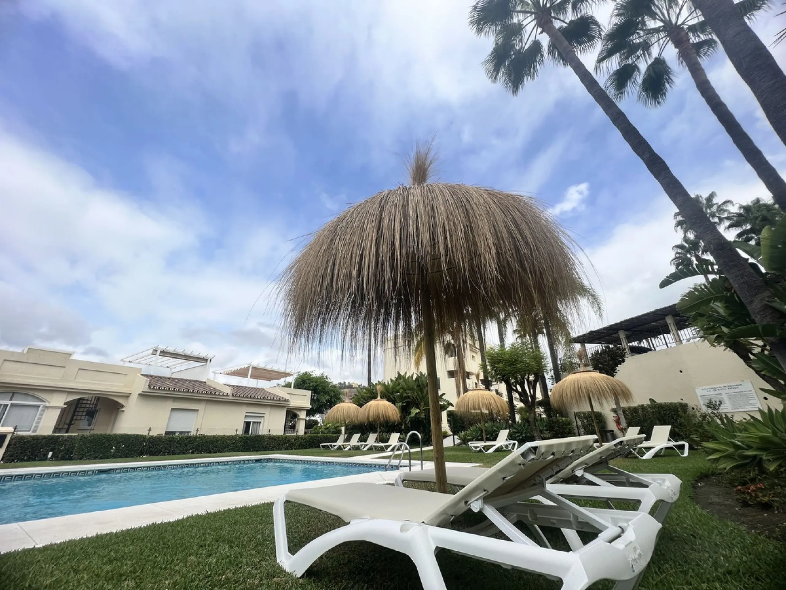 Beautiful penthouse duplex with impressive views in La Quinta!