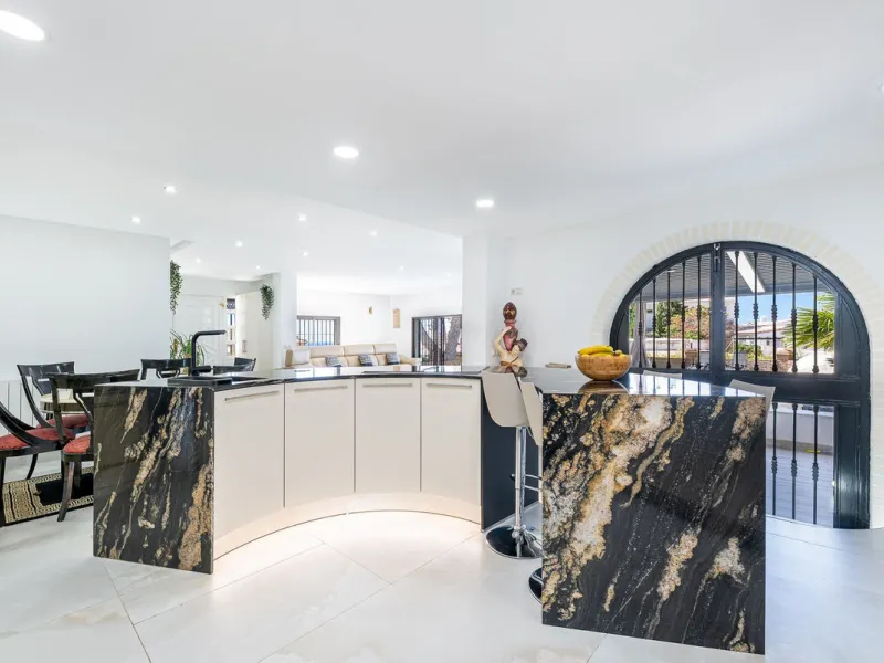 Spectacular Designer Villa in La Capellanía: Luxury, Sea Views, and Tourist License