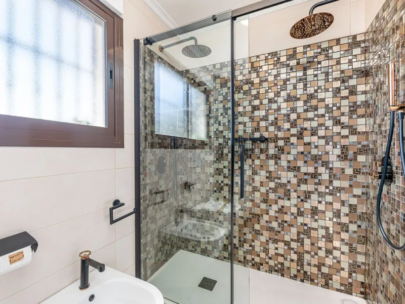 Spectacular Designer Villa in La Capellanía: Luxury, Sea Views, and Tourist License
