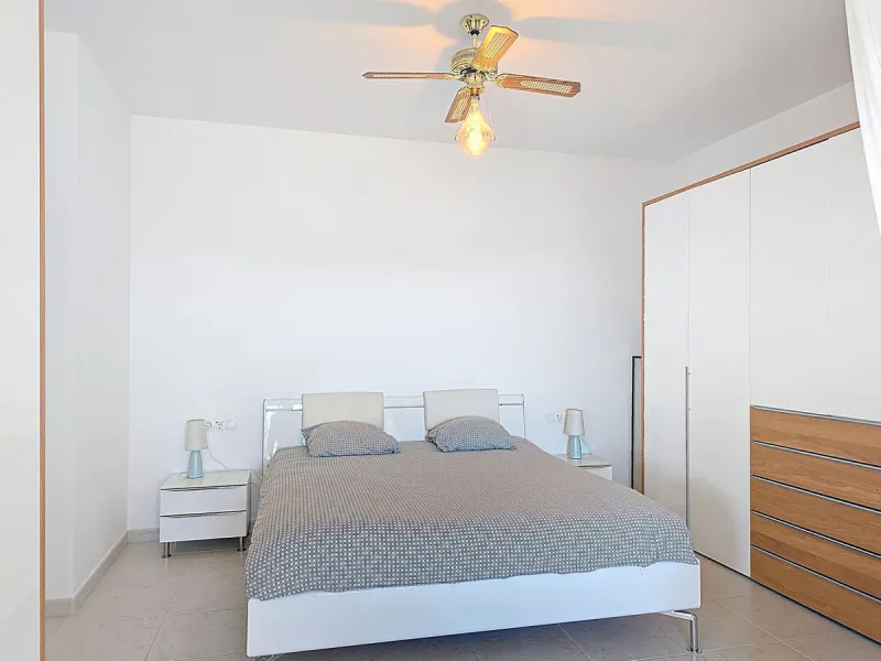 House - Detached Villa в продаже в Sayalonga, Málaga. В доме 5 спален и 4 ванных комнат. Площадь дома 284 м². Площадь участка 7266 м²