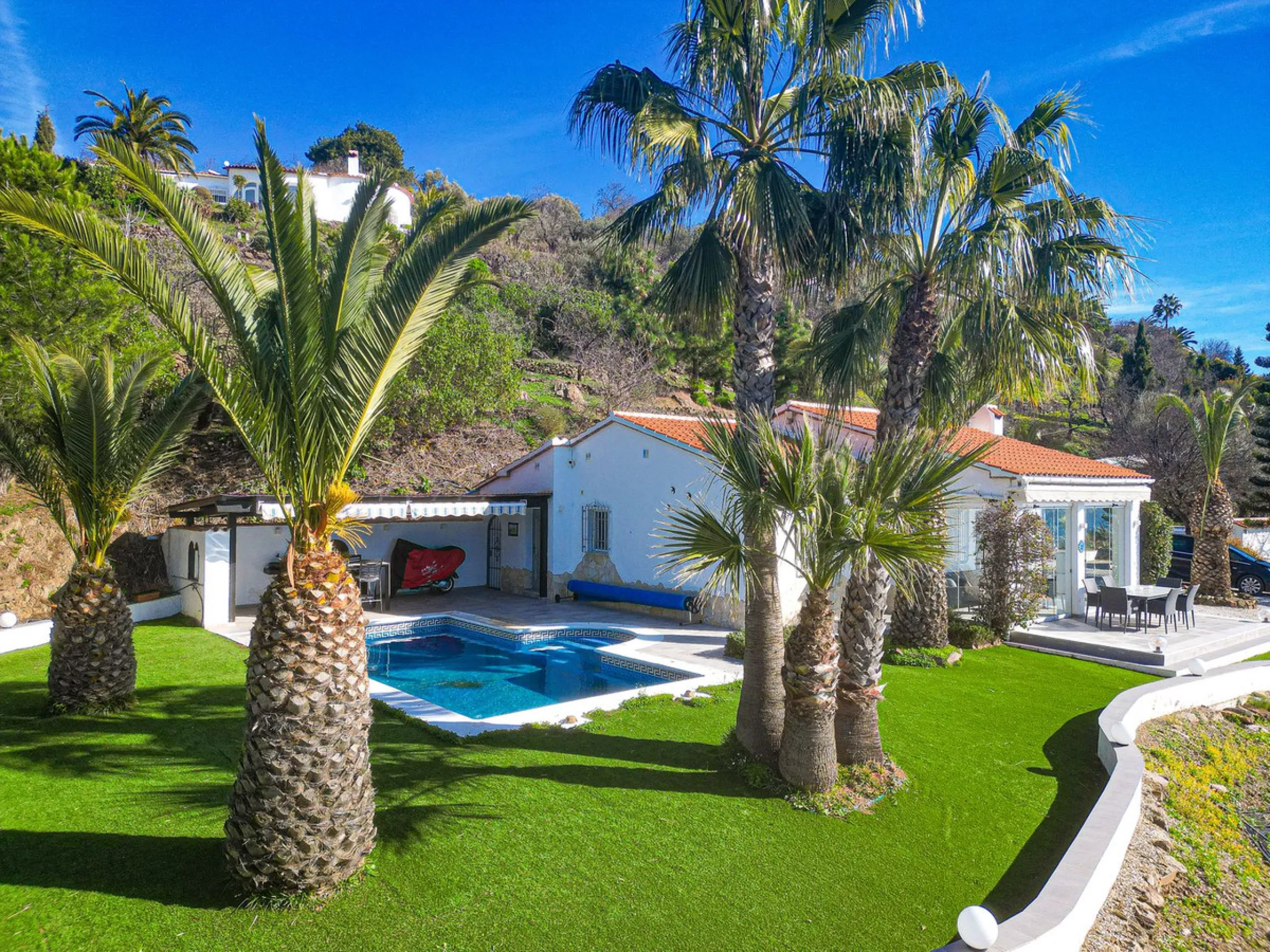 Exclusive villa with sea views and complete privacy in Arenas – Costa del Sol