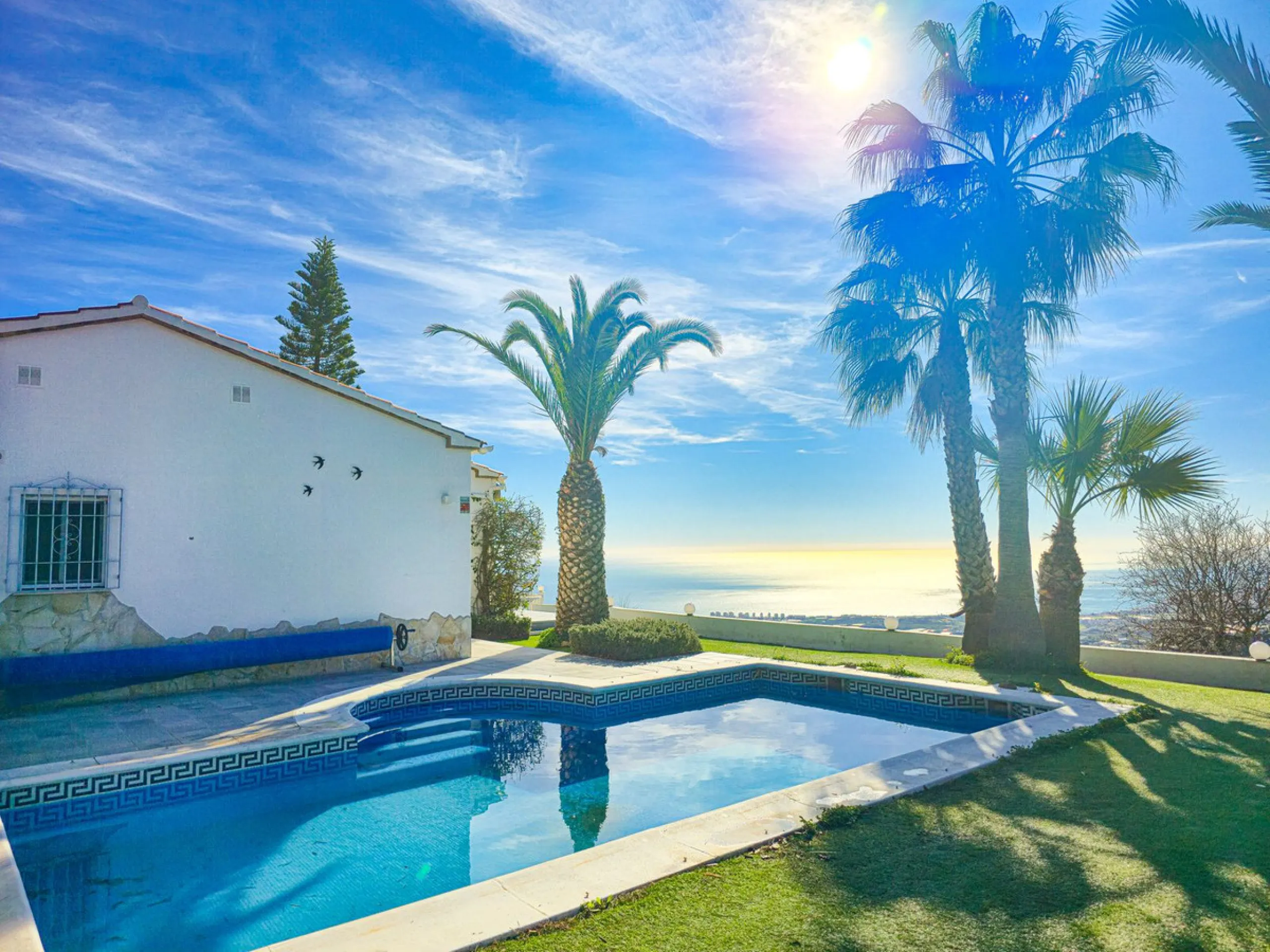 Exclusive villa with sea views and complete privacy in Arenas – Costa del Sol