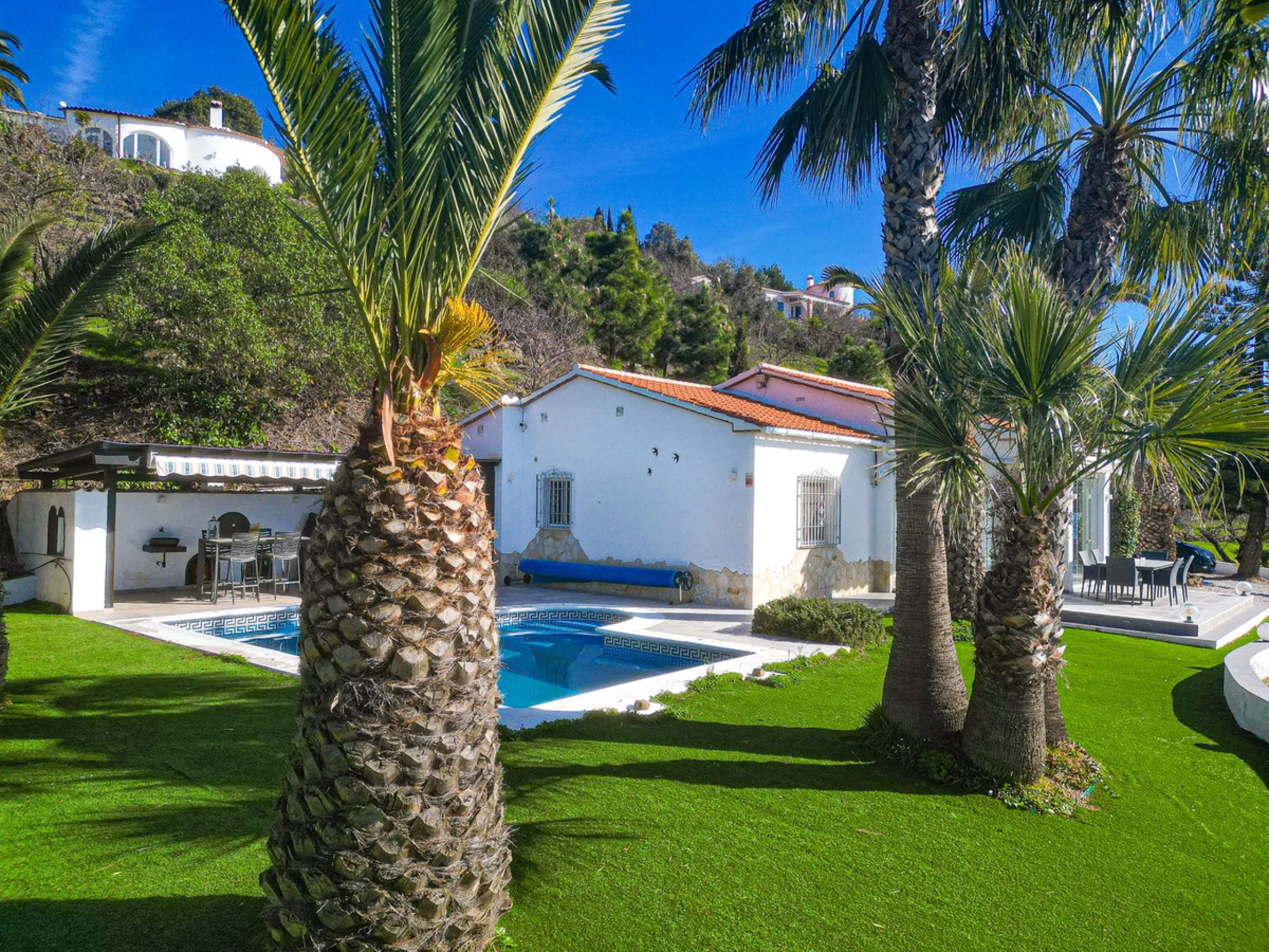 Exclusive villa with sea views and complete privacy in Arenas – Costa del Sol
