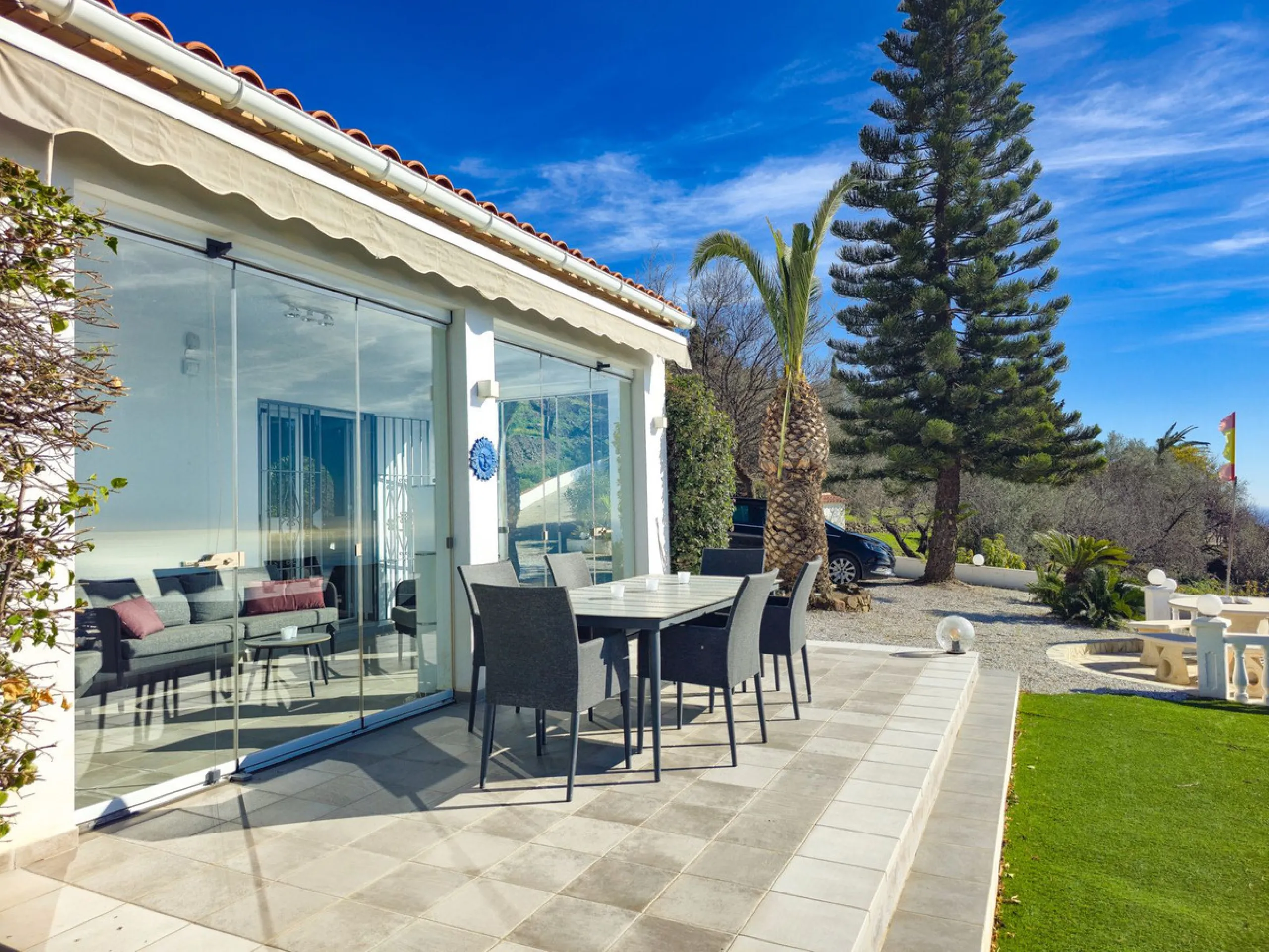 Exclusive villa with sea views and complete privacy in Arenas – Costa del Sol