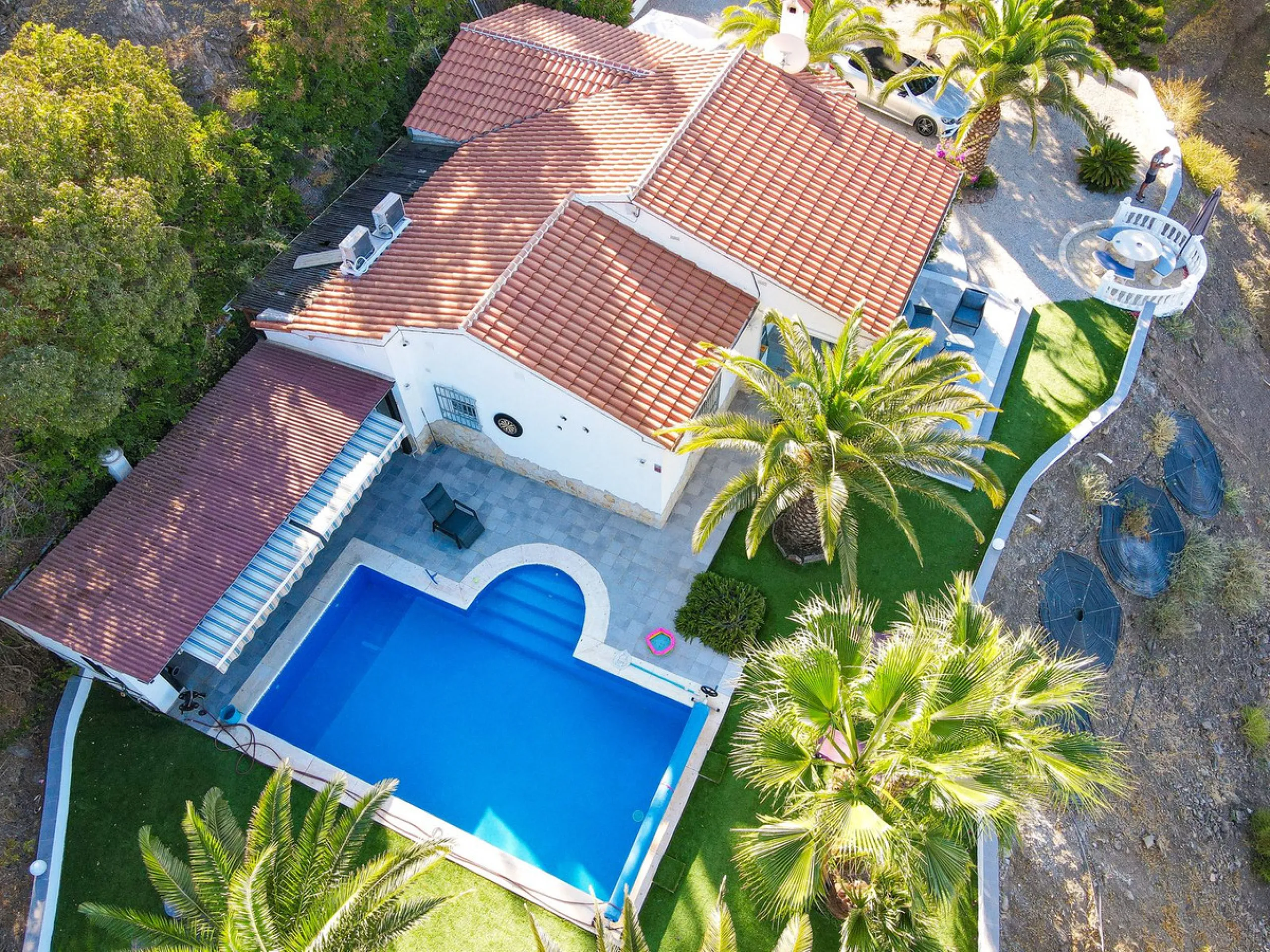 Exclusive villa with sea views and complete privacy in Arenas – Costa del Sol