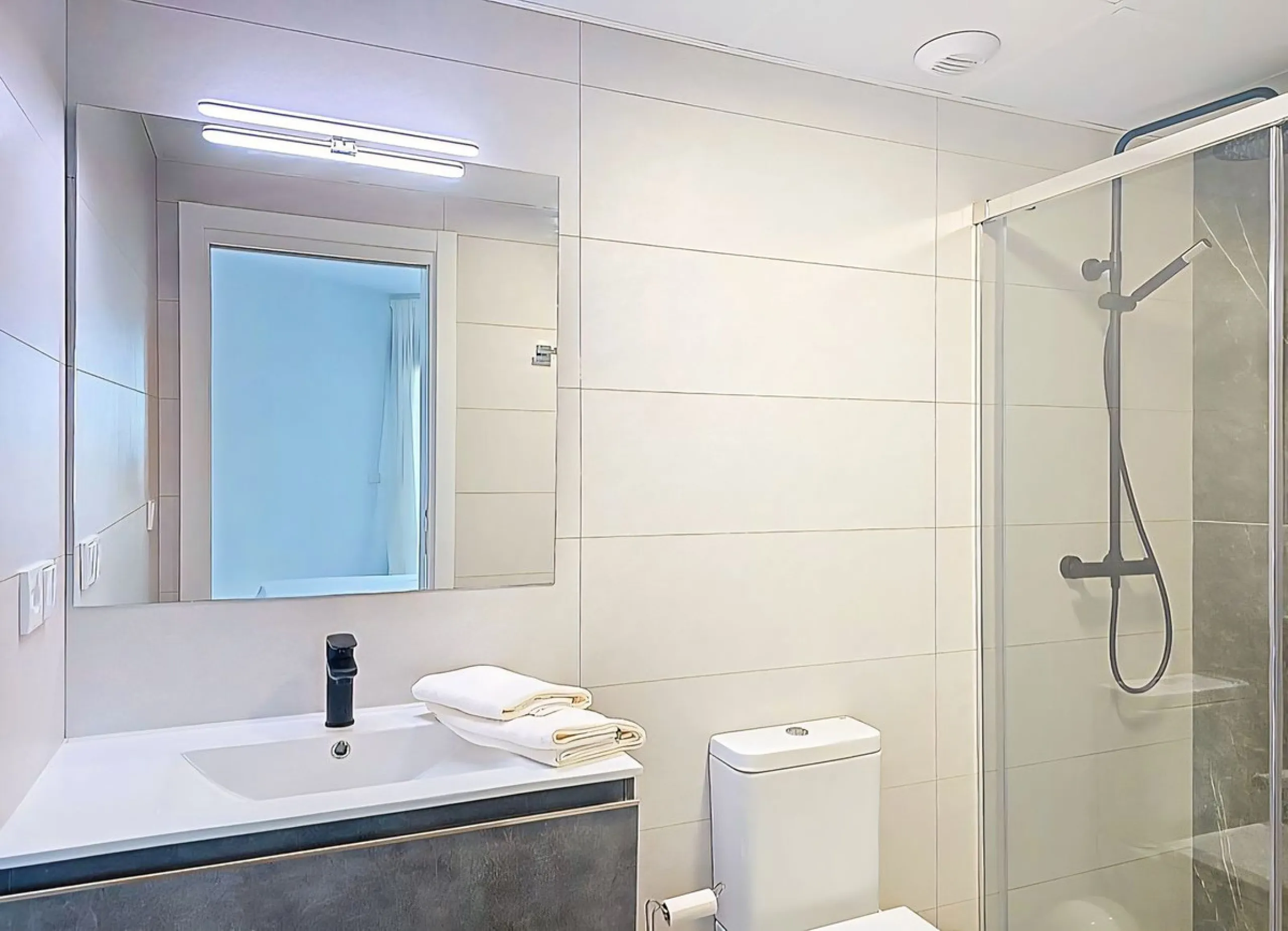 Penthouse with sea views – Valle-Niza, Málaga, new build (completion 2024) that can be purchased at 7% registration tax instead of 10% VAT.