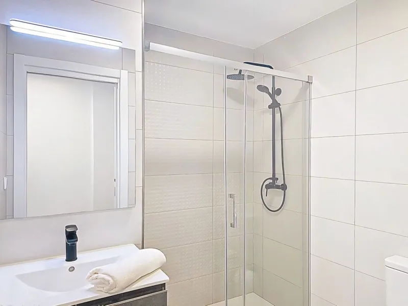 Penthouse with sea views – Valle-Niza, Málaga, new build (completion 2024) that can be purchased at 7% registration tax instead of 10% VAT.