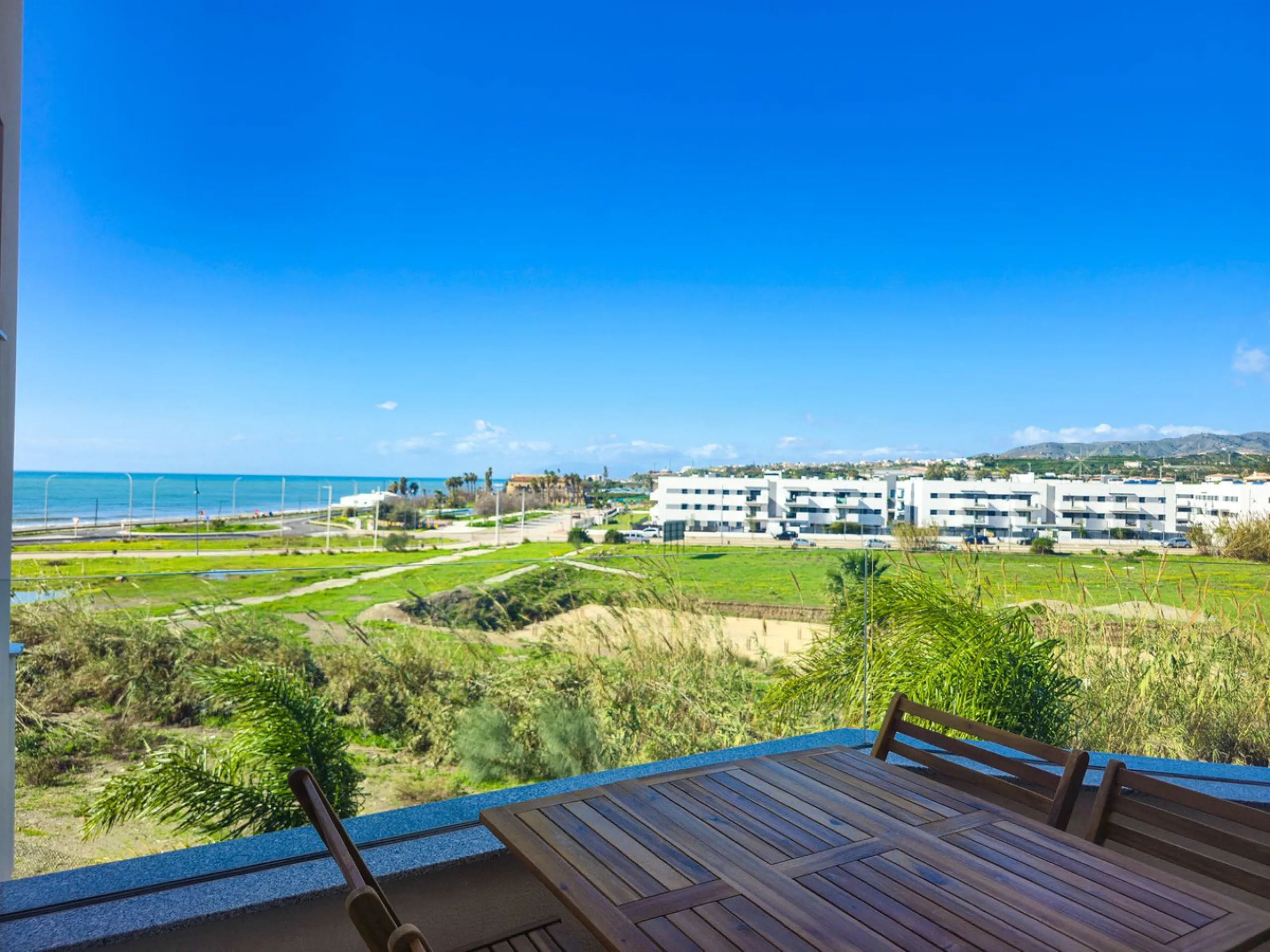 Penthouse with sea views – Valle-Niza, Málaga, new build (completion 2024) that can be purchased at 7% registration tax instead of 10% VAT.