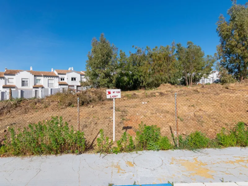 La Paloma Premium View Collection | 3 Elevated Villa Plots for Higher-End Development
