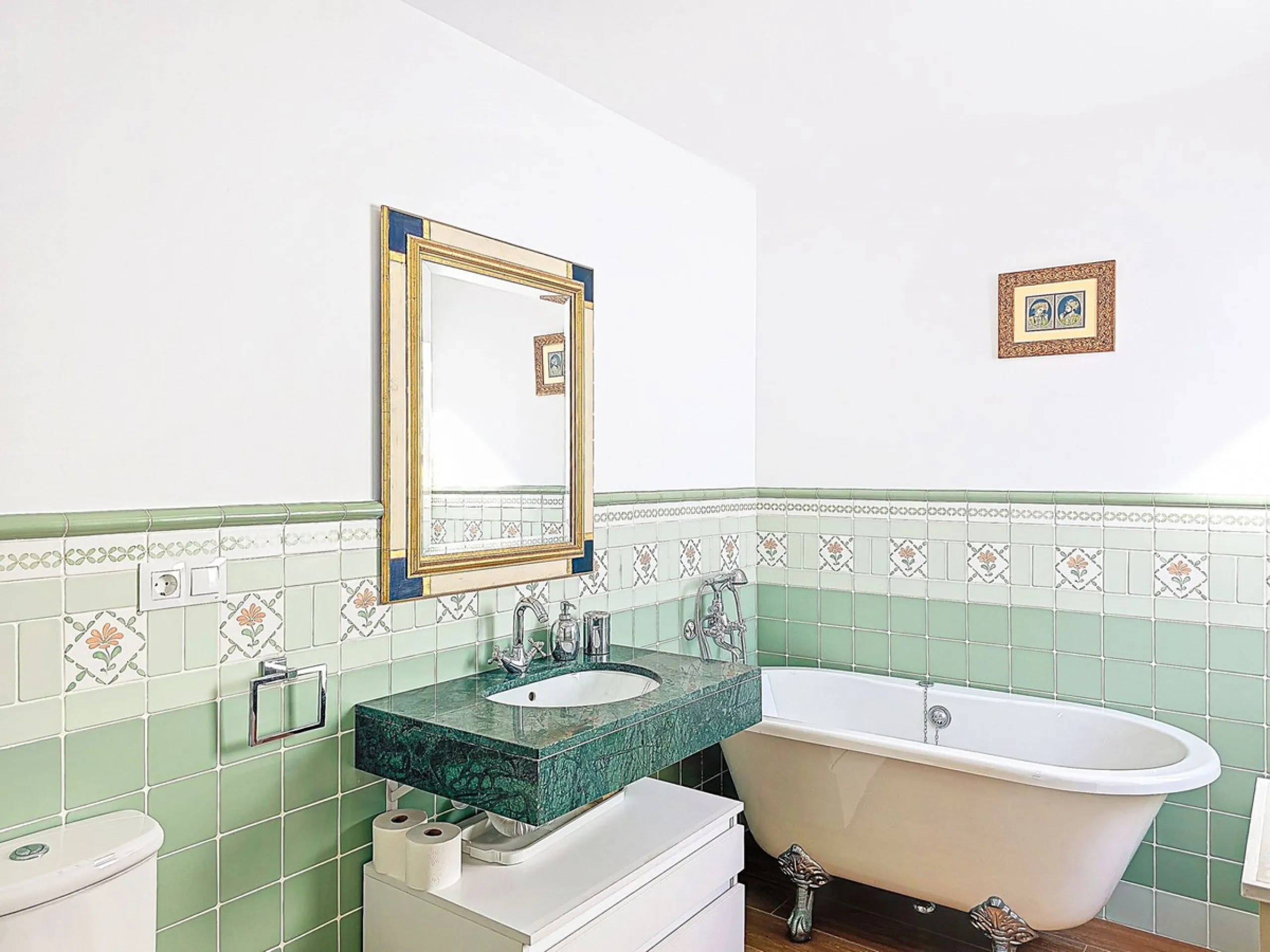 Frontline Living in Lagos: Recently Renovated Gem with Frontal Sea Views