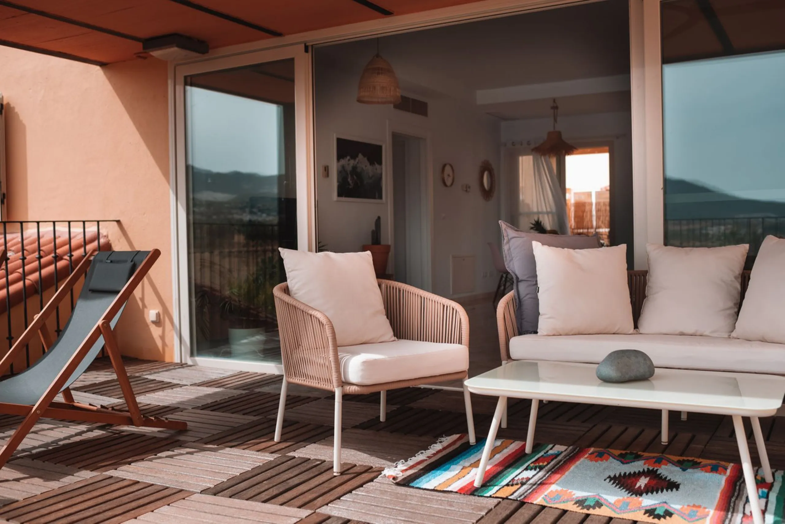 EXCLUSIVE Property in ALHAURÍN DE LA TORRE – PENTHOUSE WITH TWO TERRACES, GARAGE AND STORAGE ROOM IN A QUIET RESIDENTIAL AREA