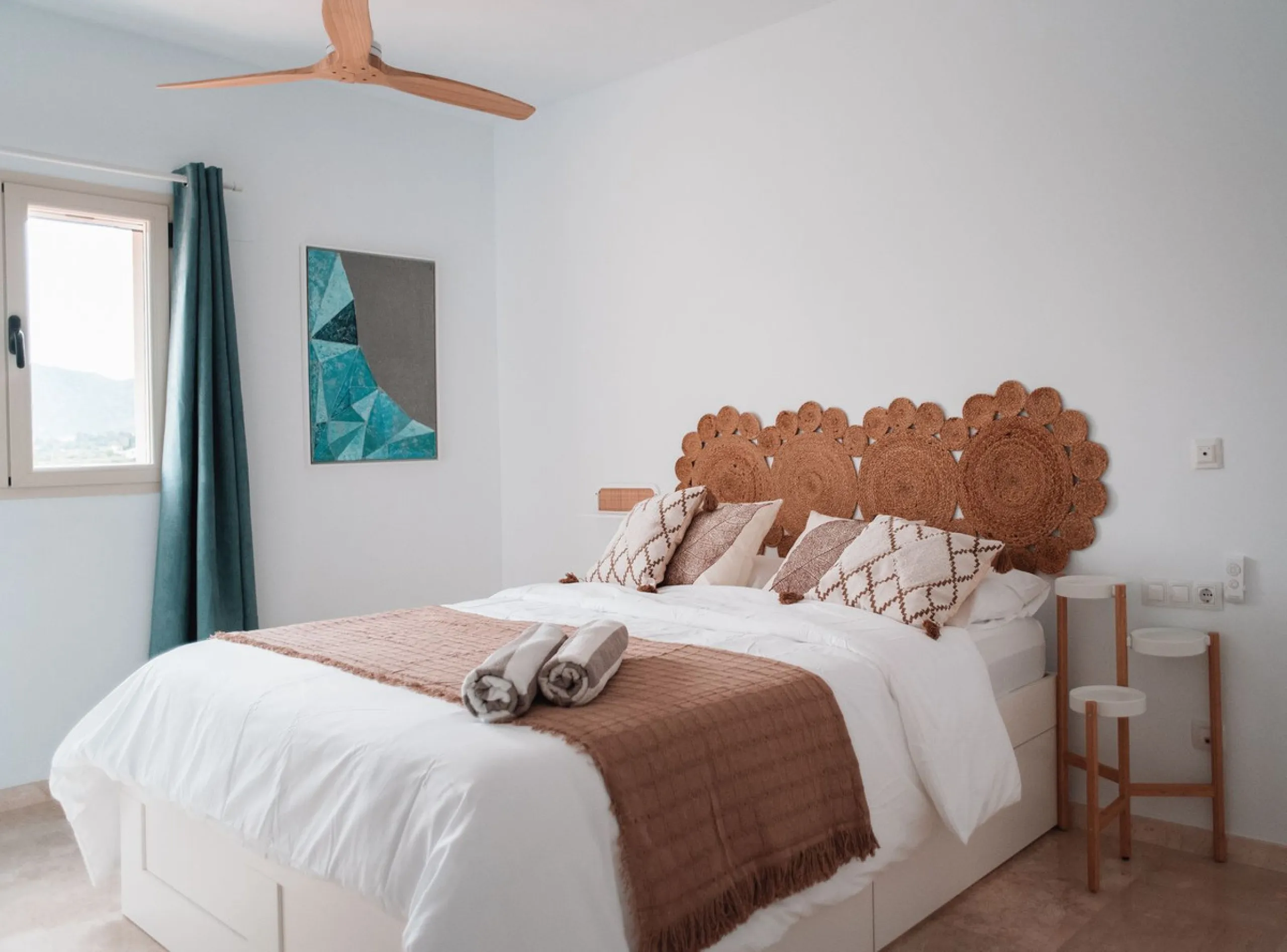 EXCLUSIVE Property in ALHAURÍN DE LA TORRE – PENTHOUSE WITH TWO TERRACES, GARAGE AND STORAGE ROOM IN A QUIET RESIDENTIAL AREA