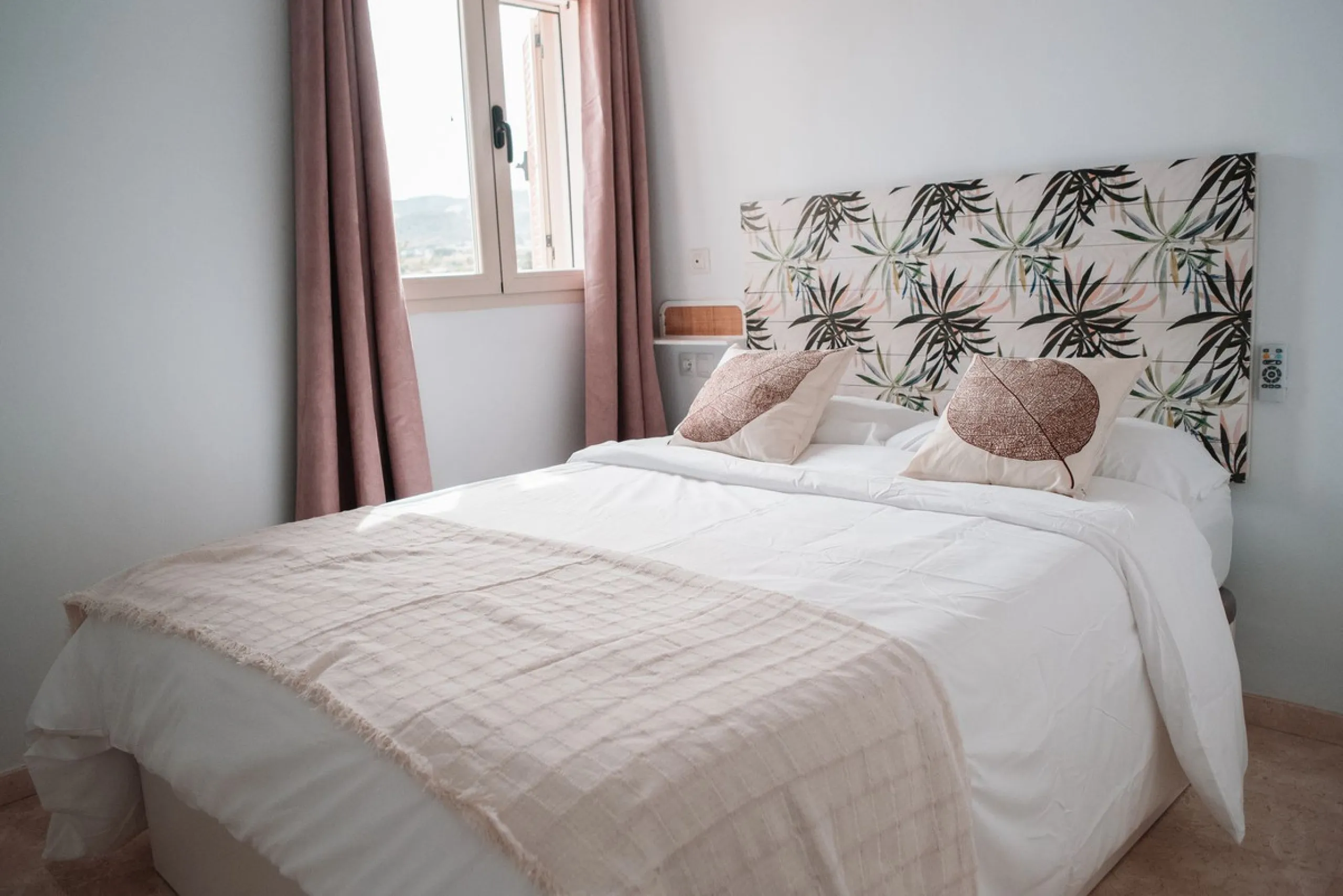 EXCLUSIVE Property in ALHAURÍN DE LA TORRE – PENTHOUSE WITH TWO TERRACES, GARAGE AND STORAGE ROOM IN A QUIET RESIDENTIAL AREA