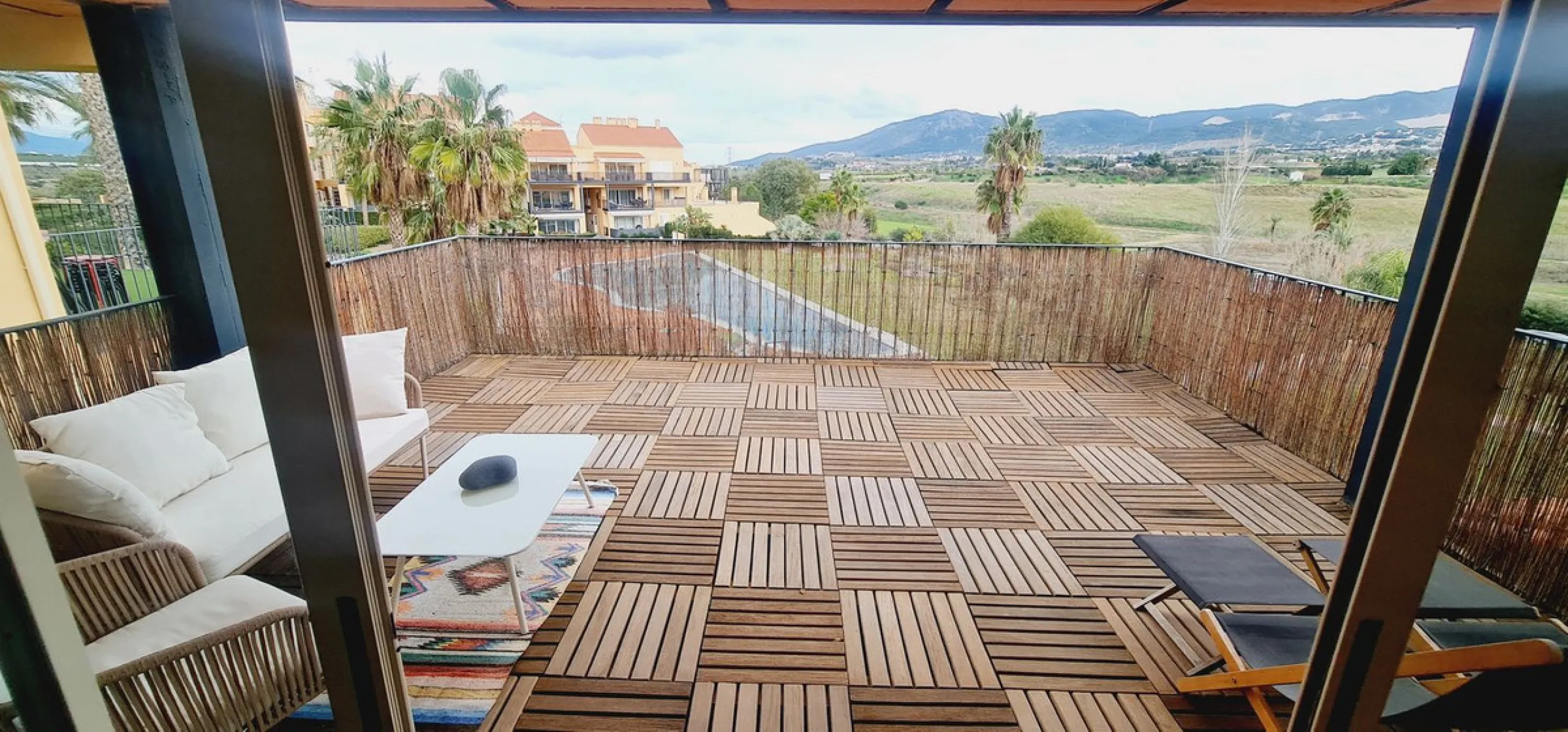 EXCLUSIVE Property in ALHAURÍN DE LA TORRE – PENTHOUSE WITH TWO TERRACES, GARAGE AND STORAGE ROOM IN A QUIET RESIDENTIAL AREA