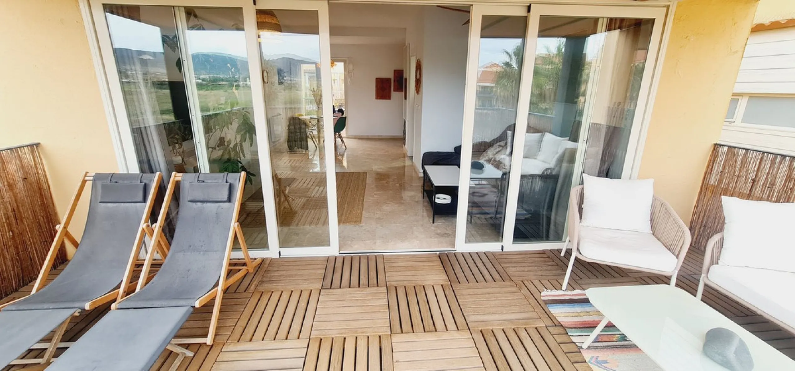 EXCLUSIVE Property in ALHAURÍN DE LA TORRE – PENTHOUSE WITH TWO TERRACES, GARAGE AND STORAGE ROOM IN A QUIET RESIDENTIAL AREA