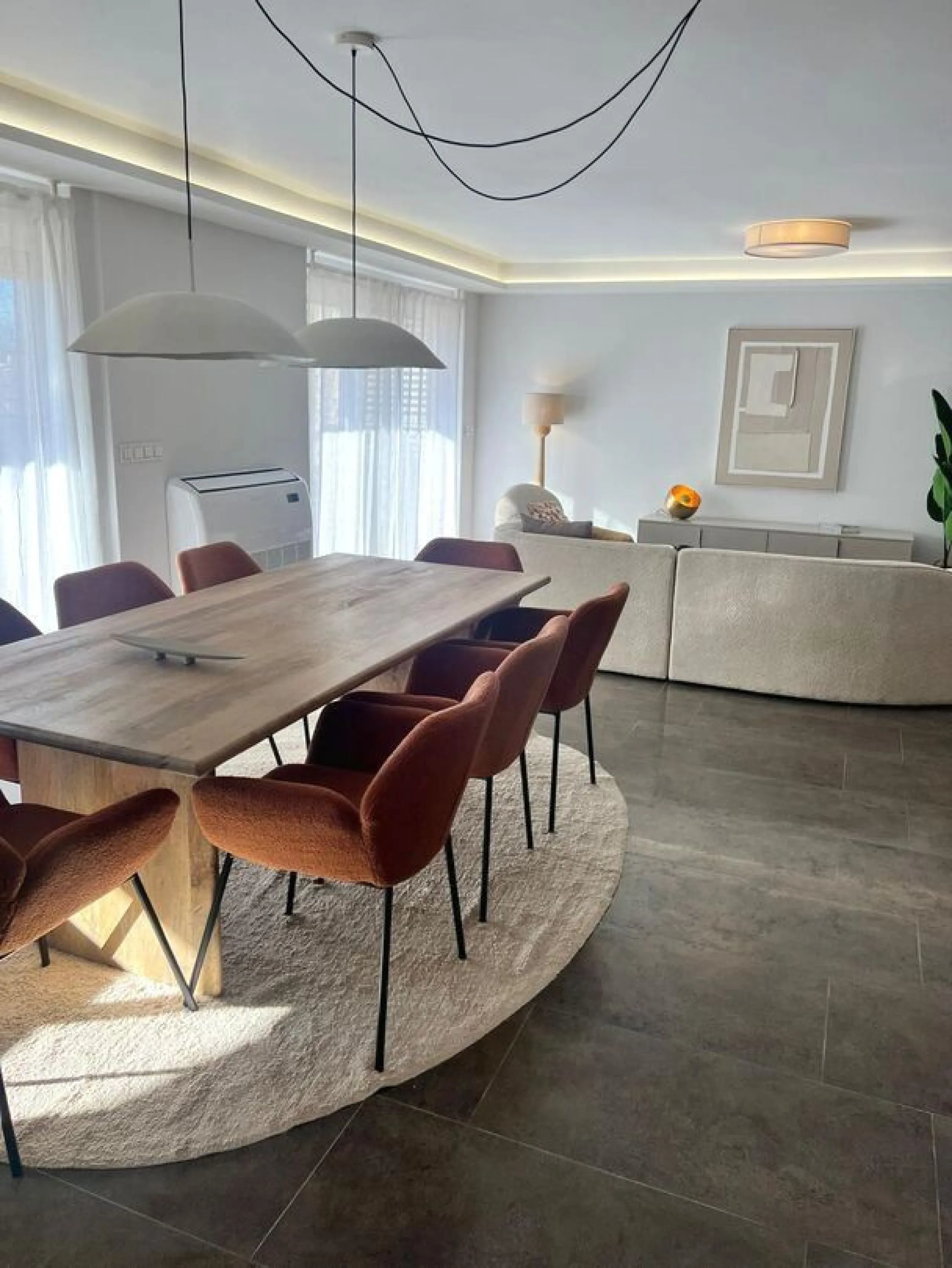 Exclusive renovated apartment with sea and mountain views in Los Pacos, Fuengirola