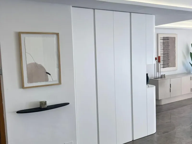 Exclusive renovated apartment with sea and mountain views in Los Pacos, Fuengirola