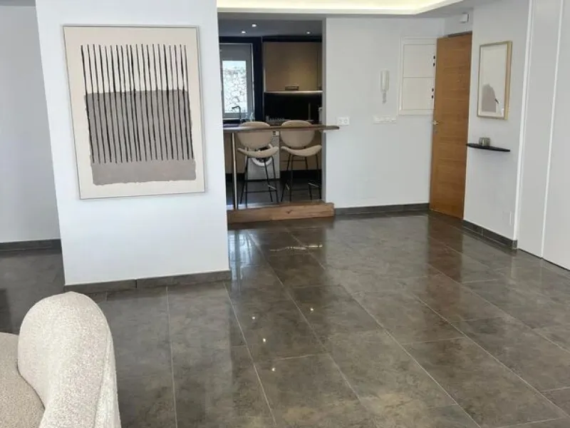 Exclusive renovated apartment with sea and mountain views in Los Pacos, Fuengirola