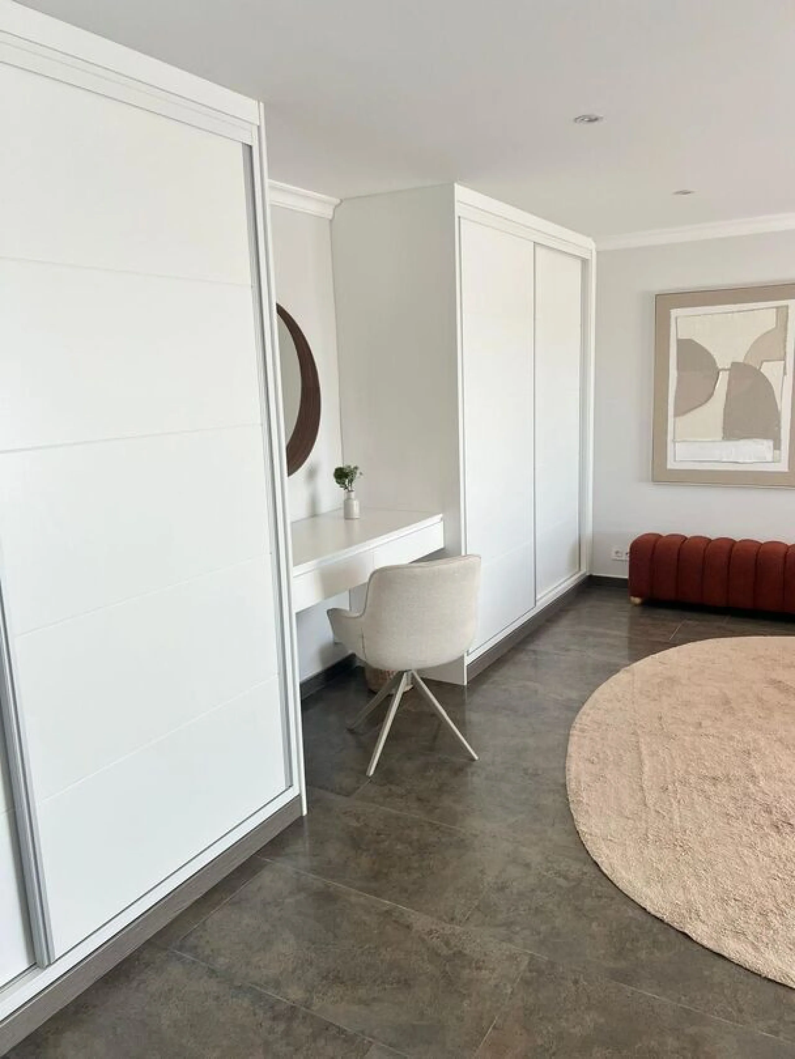 Exclusive renovated apartment with sea and mountain views in Los Pacos, Fuengirola
