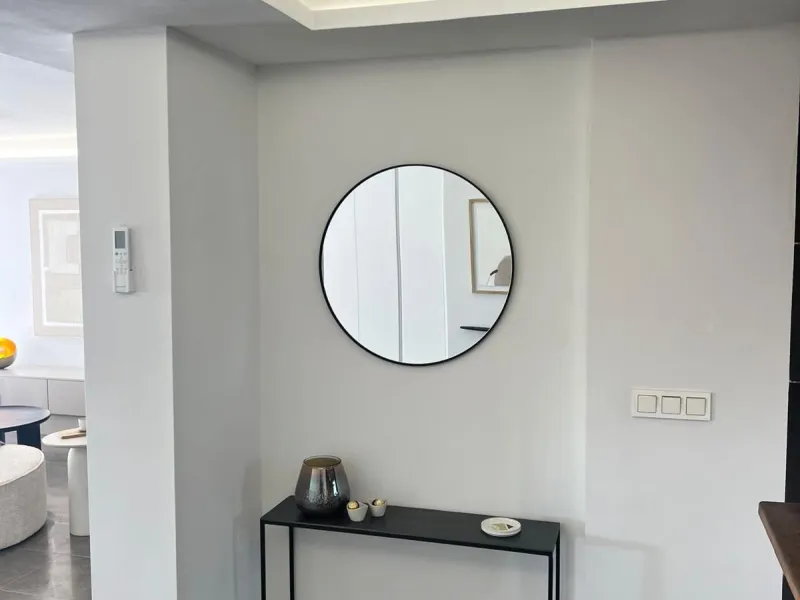 Exclusive renovated apartment with sea and mountain views in Los Pacos, Fuengirola