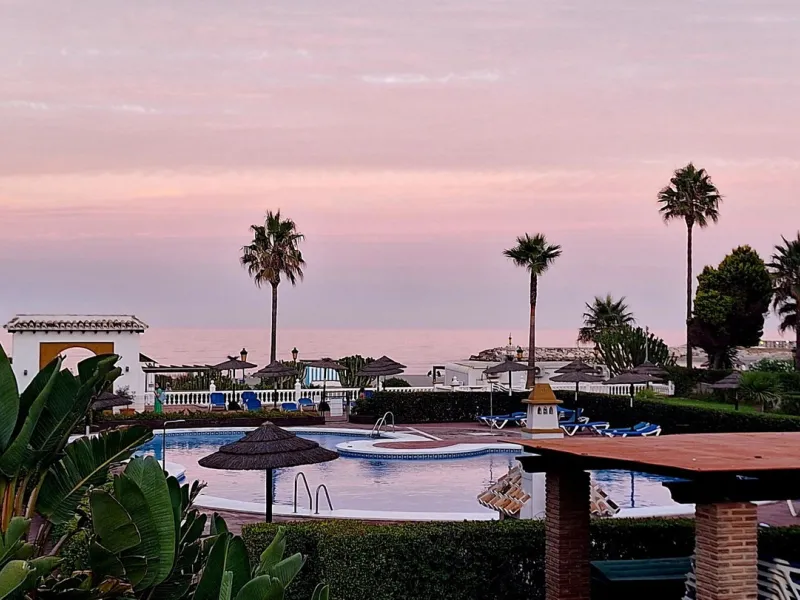 La Duquesa, FIrst Line Beach, Costa del Sol.