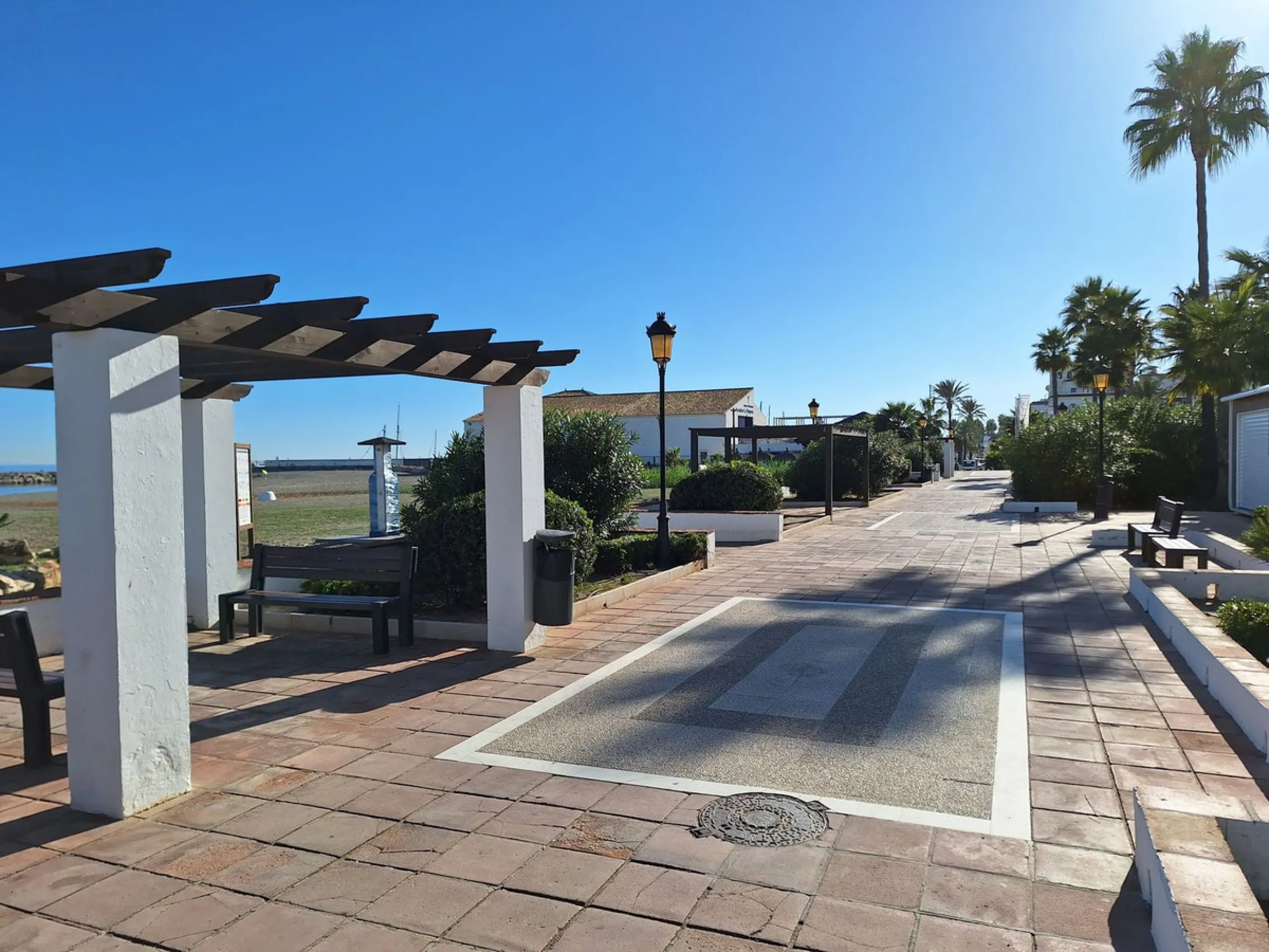 La Duquesa, FIrst Line Beach, Costa del Sol.