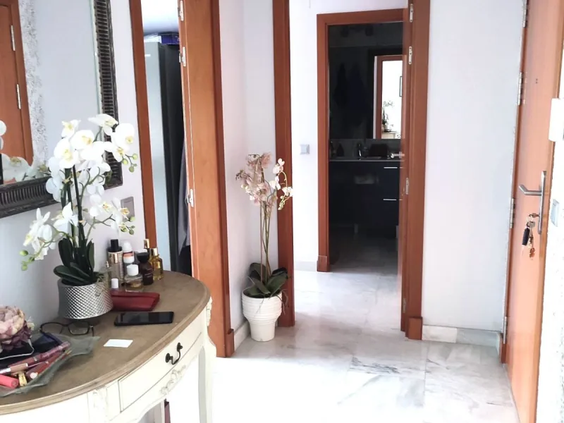 Apartment - Penthouse Duplex в продаже в Benahavís, Málaga. В доме 2 спален и 1 ванных комнат. Площадь дома 125 м²