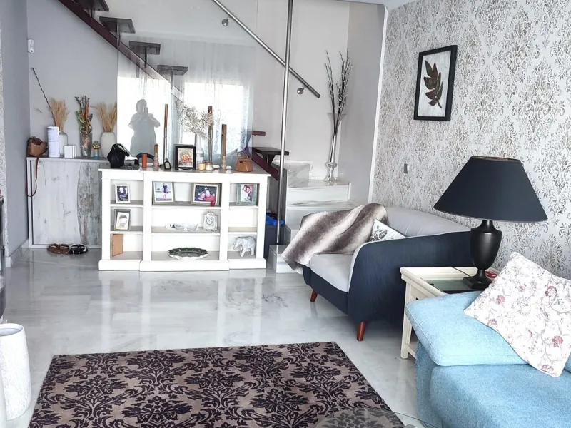 Apartment - Penthouse Duplex в продаже в Benahavís, Málaga. В доме 2 спален и 1 ванных комнат. Площадь дома 125 м²