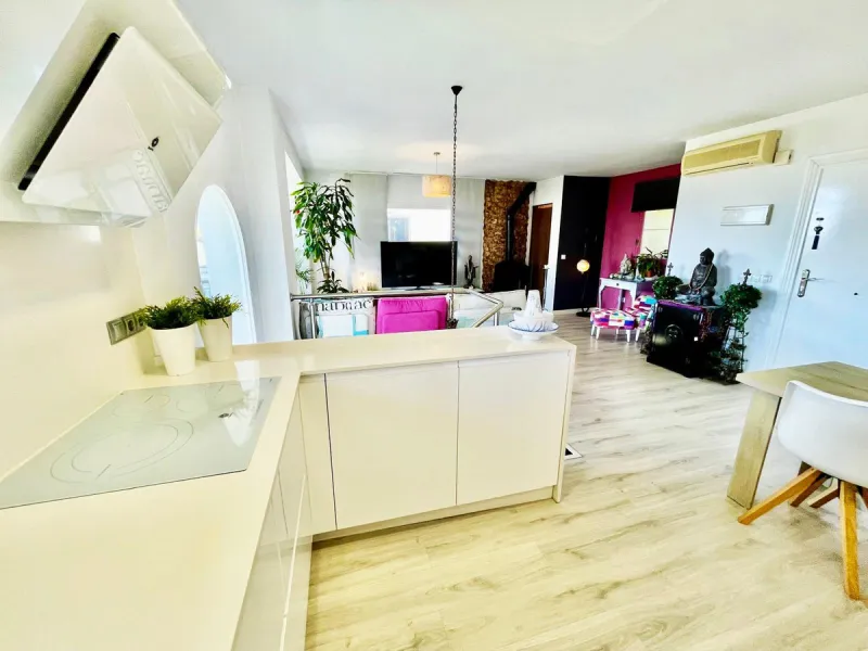 Terraced house for sale in a charming rustic development with modern interior design in Benalmádena!