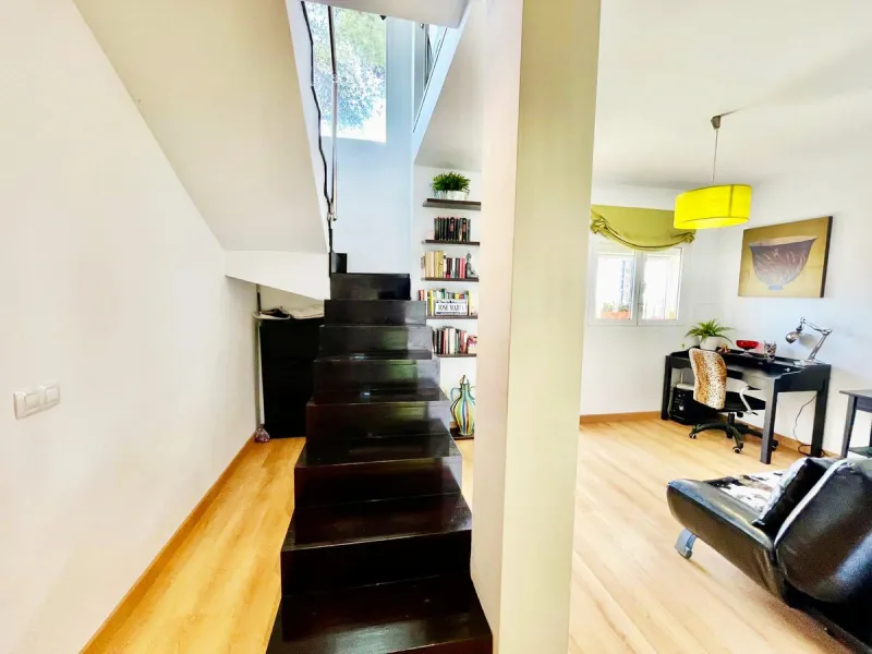 Terraced house for sale in a charming rustic development with modern interior design in Benalmádena!