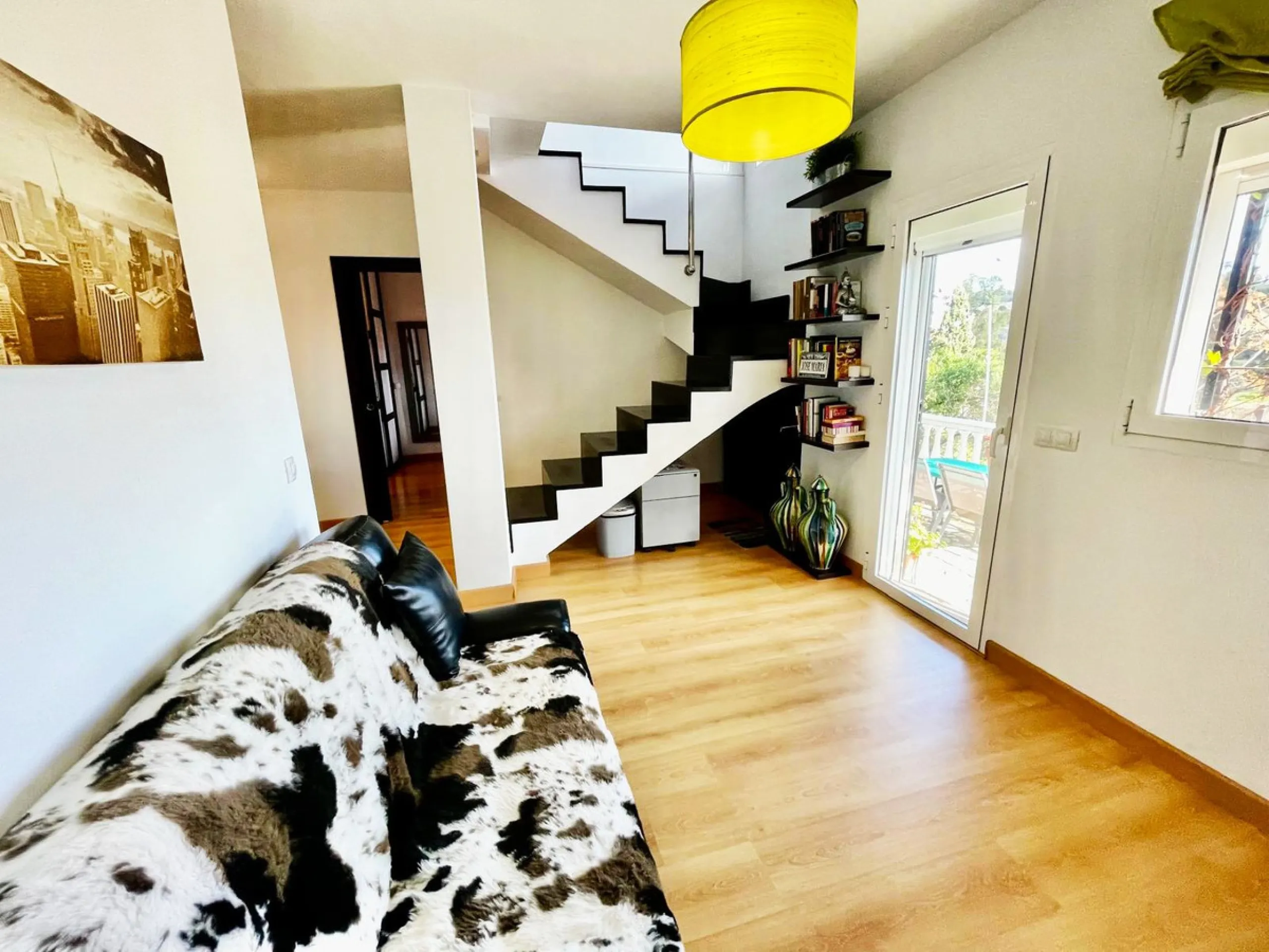Terraced house for sale in a charming rustic development with modern interior design in Benalmádena!