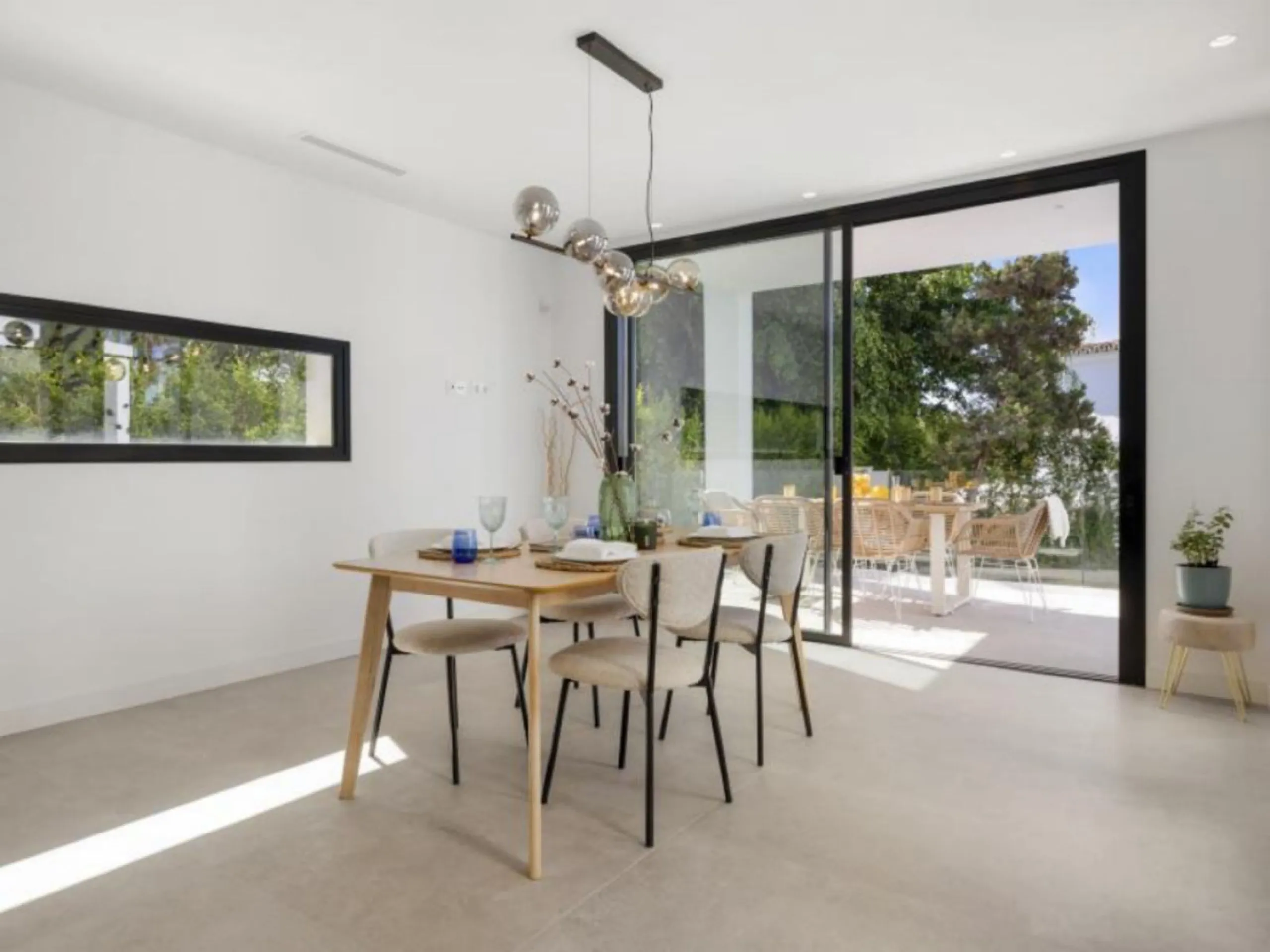 Exceptional newly built villa located in the prestigious area of ​​Marbesa.