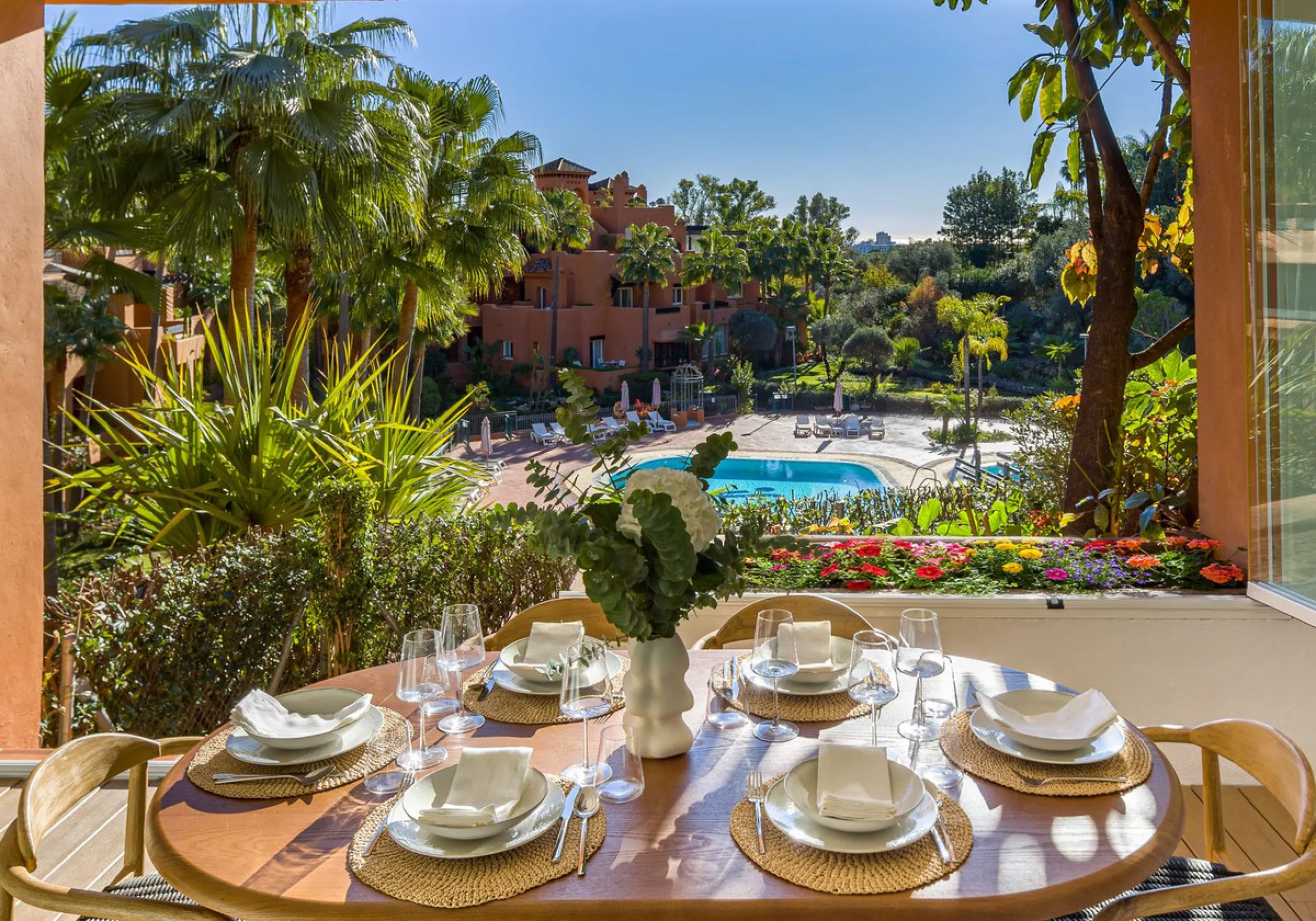 Spektakuläre Wohnung mit vier Schlafzimmern und vier Badezimmern in Nueva Andalucía