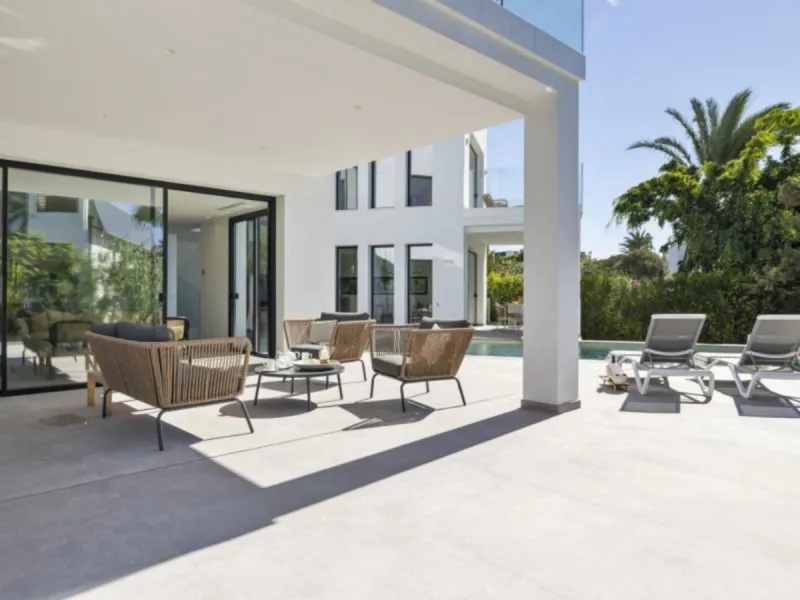 Exceptional newly built villa located in the prestigious area of ​​Marbesa.