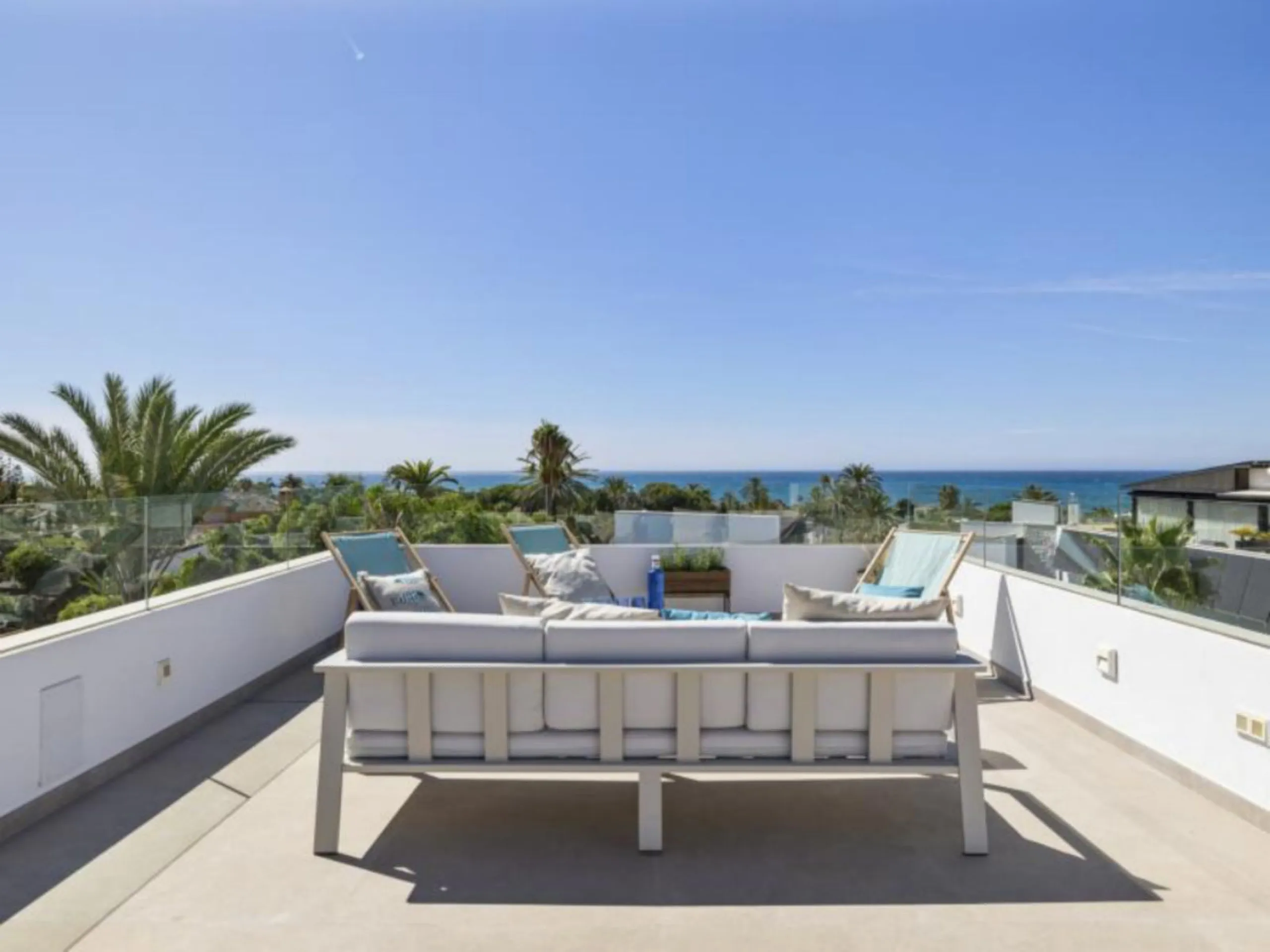 Exceptional newly built villa located in the prestigious area of ​​Marbesa.