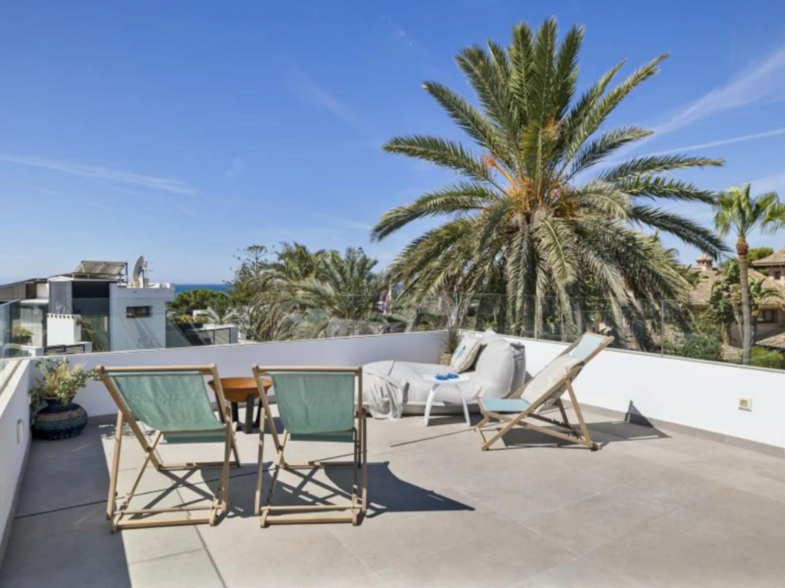 Exceptional newly built villa located in the prestigious area of ​​Marbesa.
