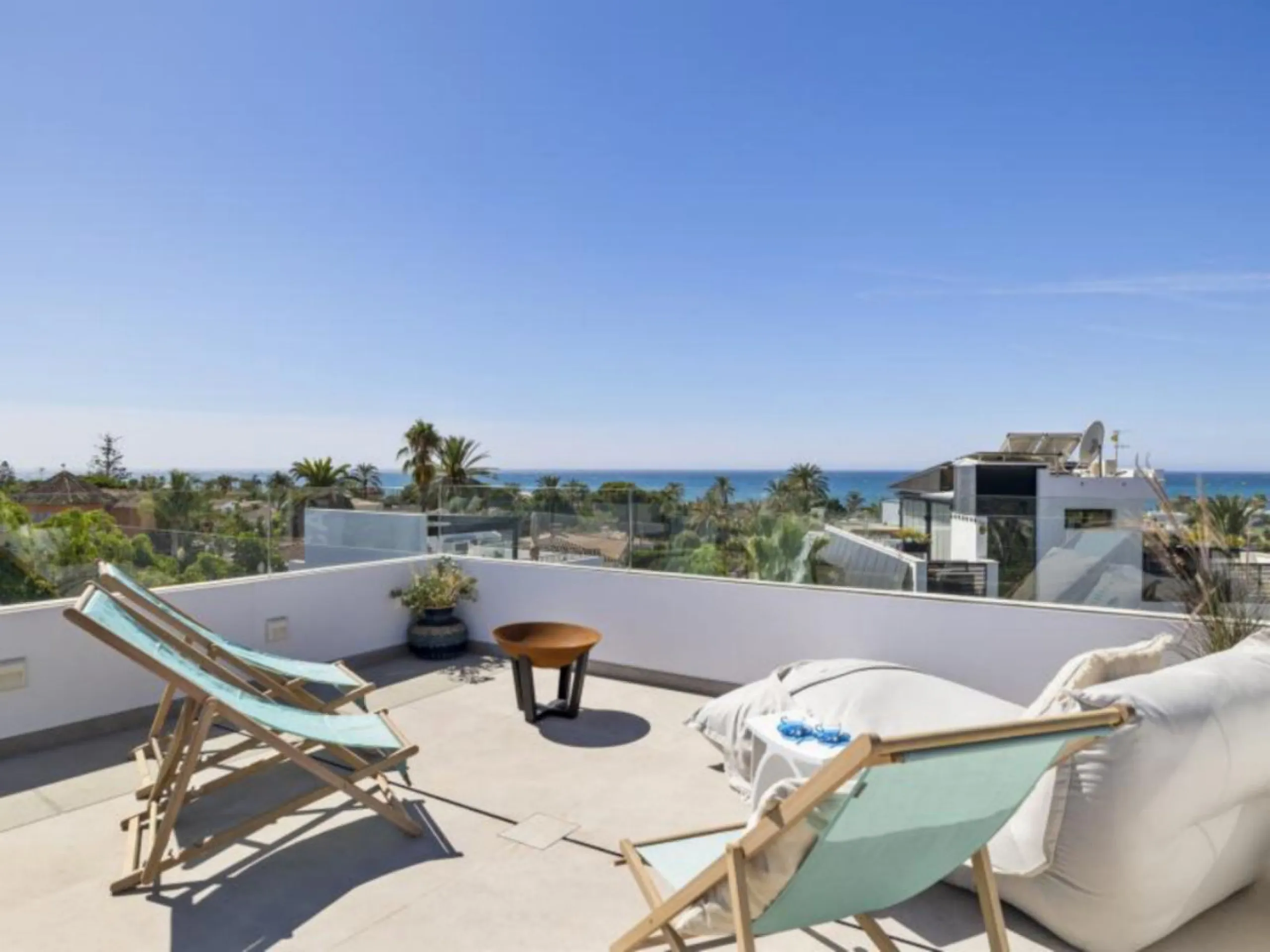 Exceptional newly built villa located in the prestigious area of ​​Marbesa.