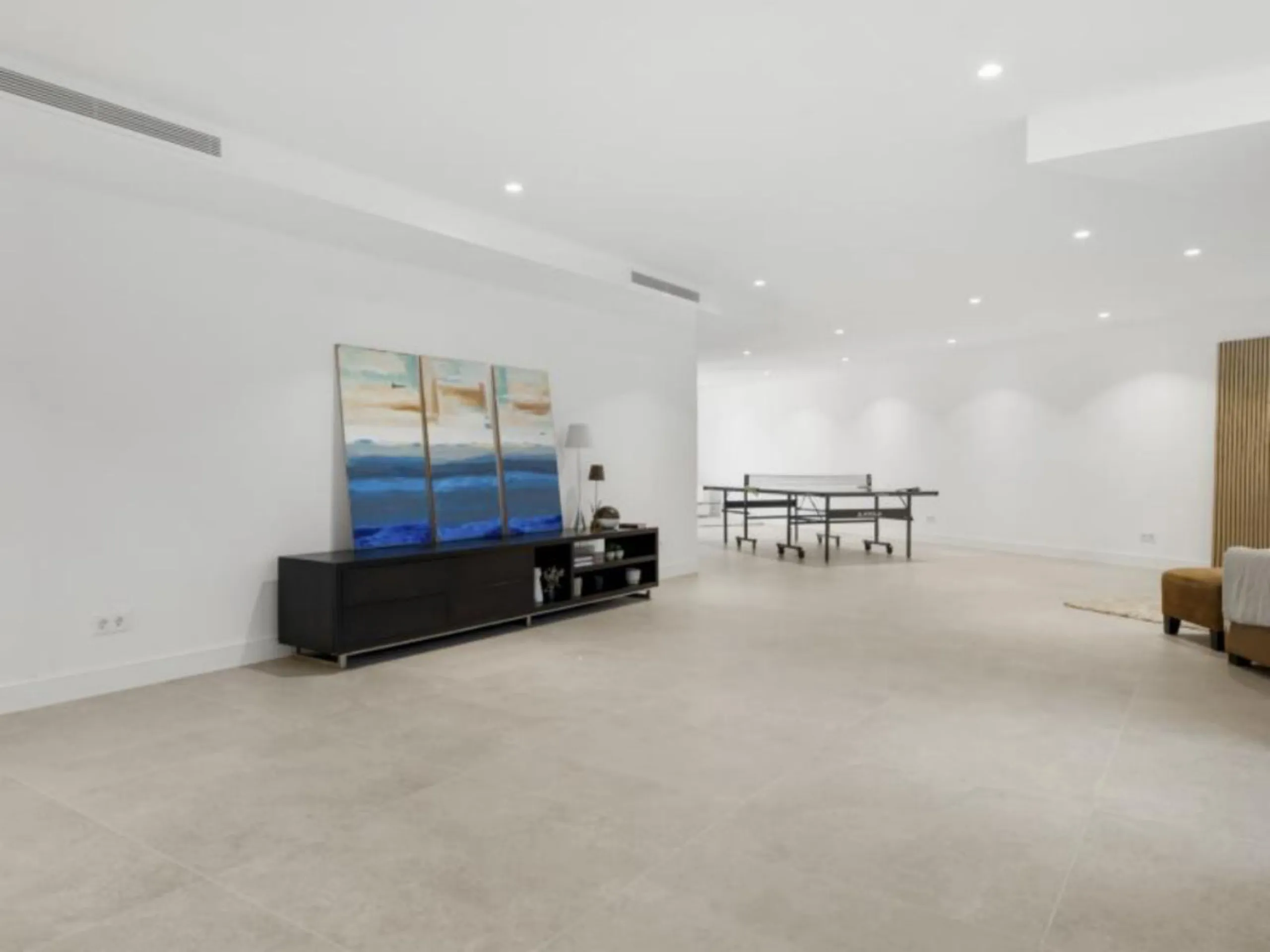 Exceptional newly built villa located in the prestigious area of ​​Marbesa.