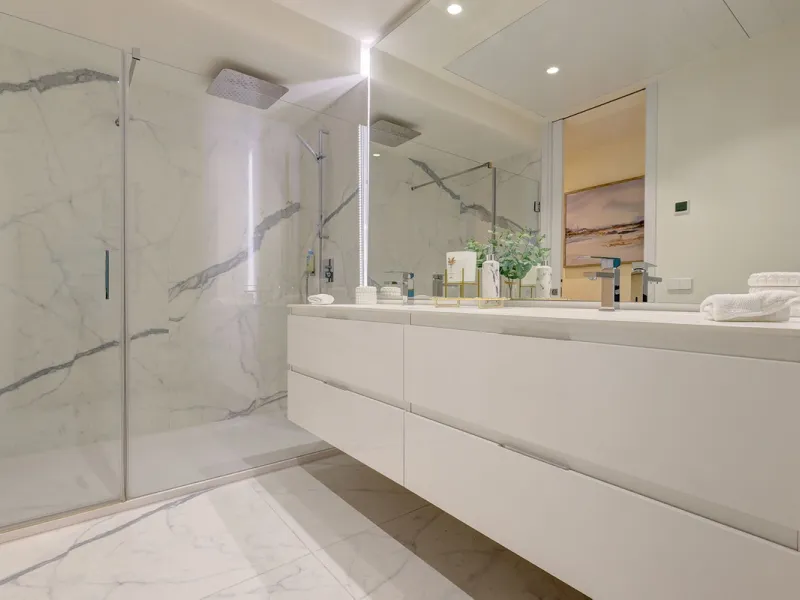 Apartment - Middle Floor Apartment в продаже в Estepona, Málaga. В доме 3 спален и 3 ванных комнат. Площадь дома 229 м²