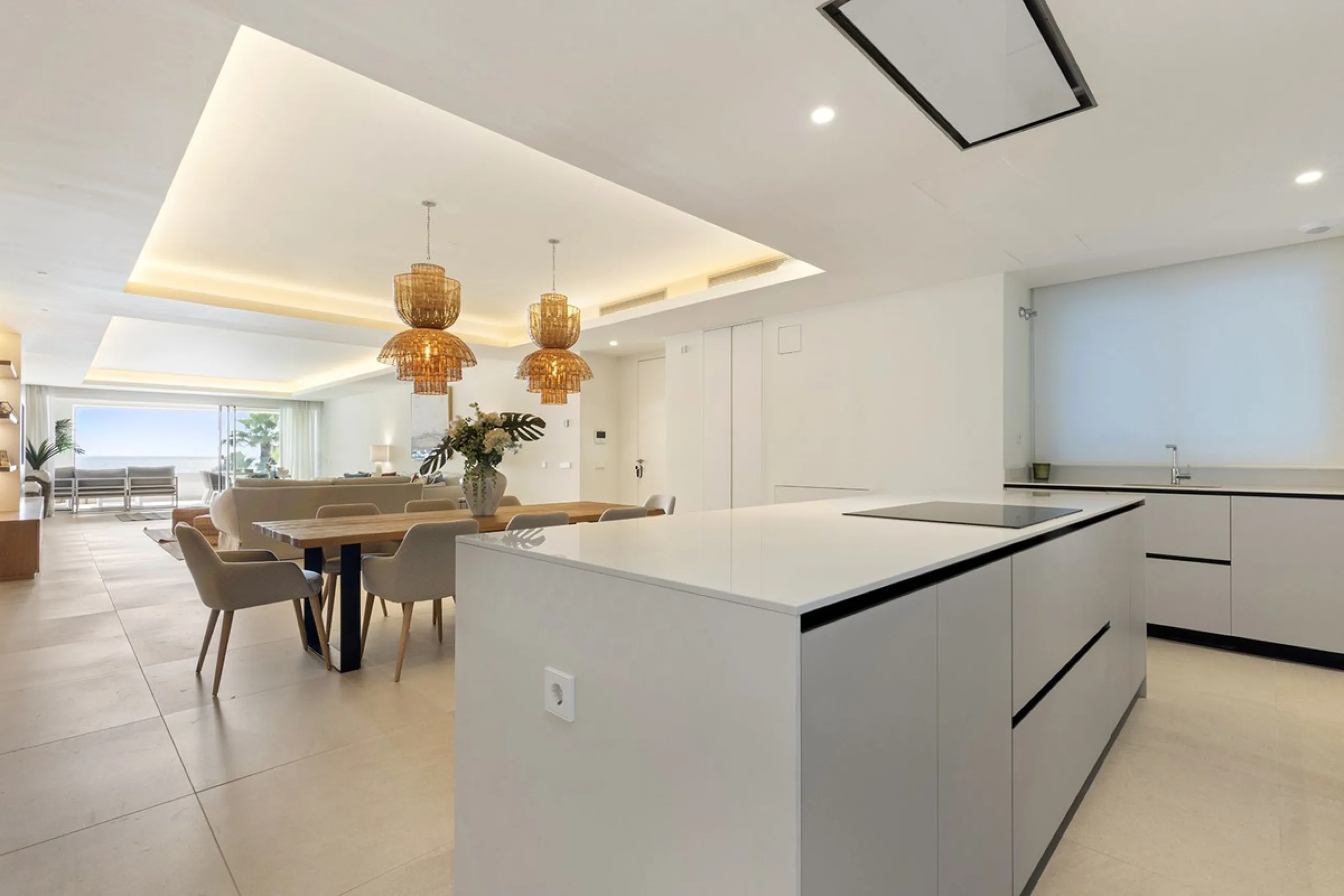 Apartment - Middle Floor Apartment в продаже в Estepona, Málaga. В доме 3 спален и 3 ванных комнат. Площадь дома 229 м²