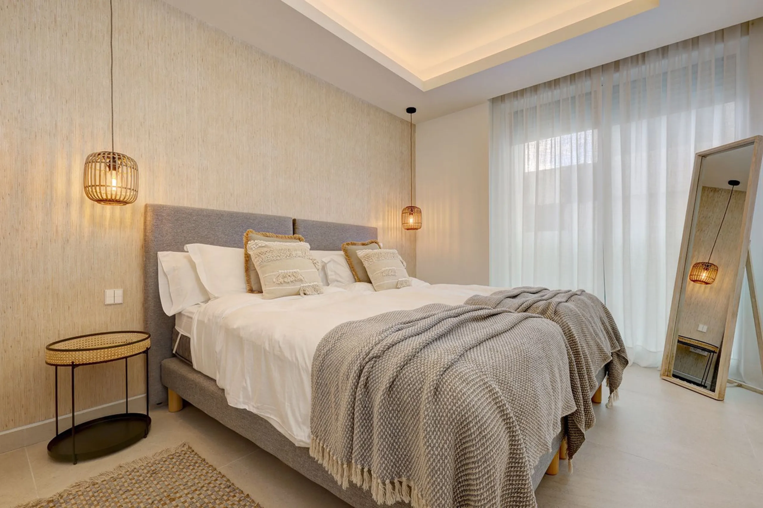 Apartment - Middle Floor Apartment в продаже в Estepona, Málaga. В доме 3 спален и 3 ванных комнат. Площадь дома 229 м²